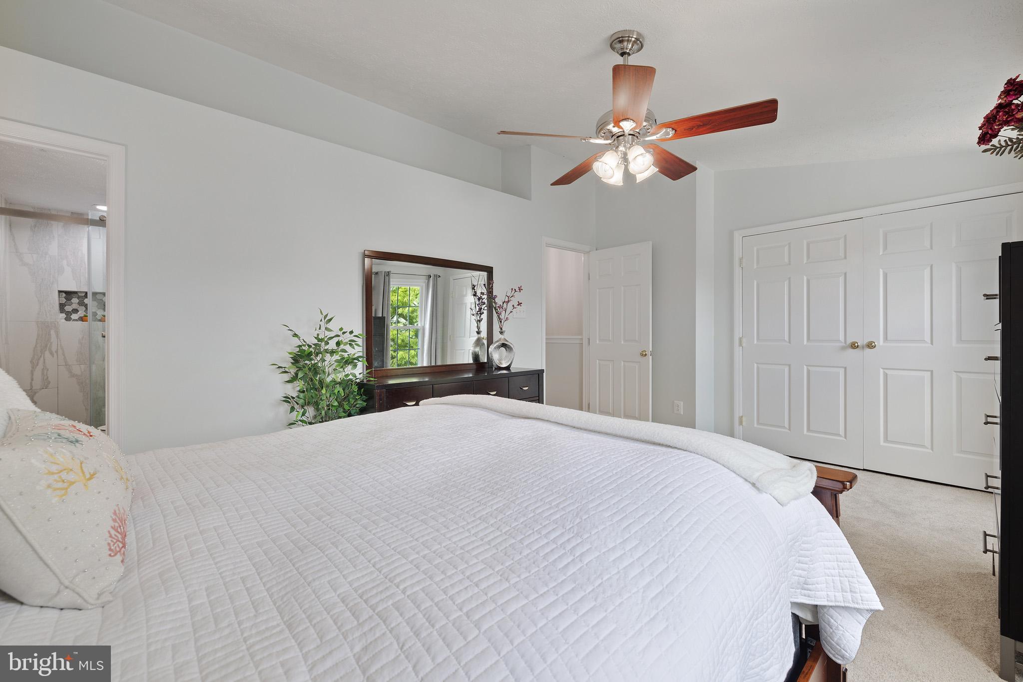 FOUR SEASONS ESTATES - Residential