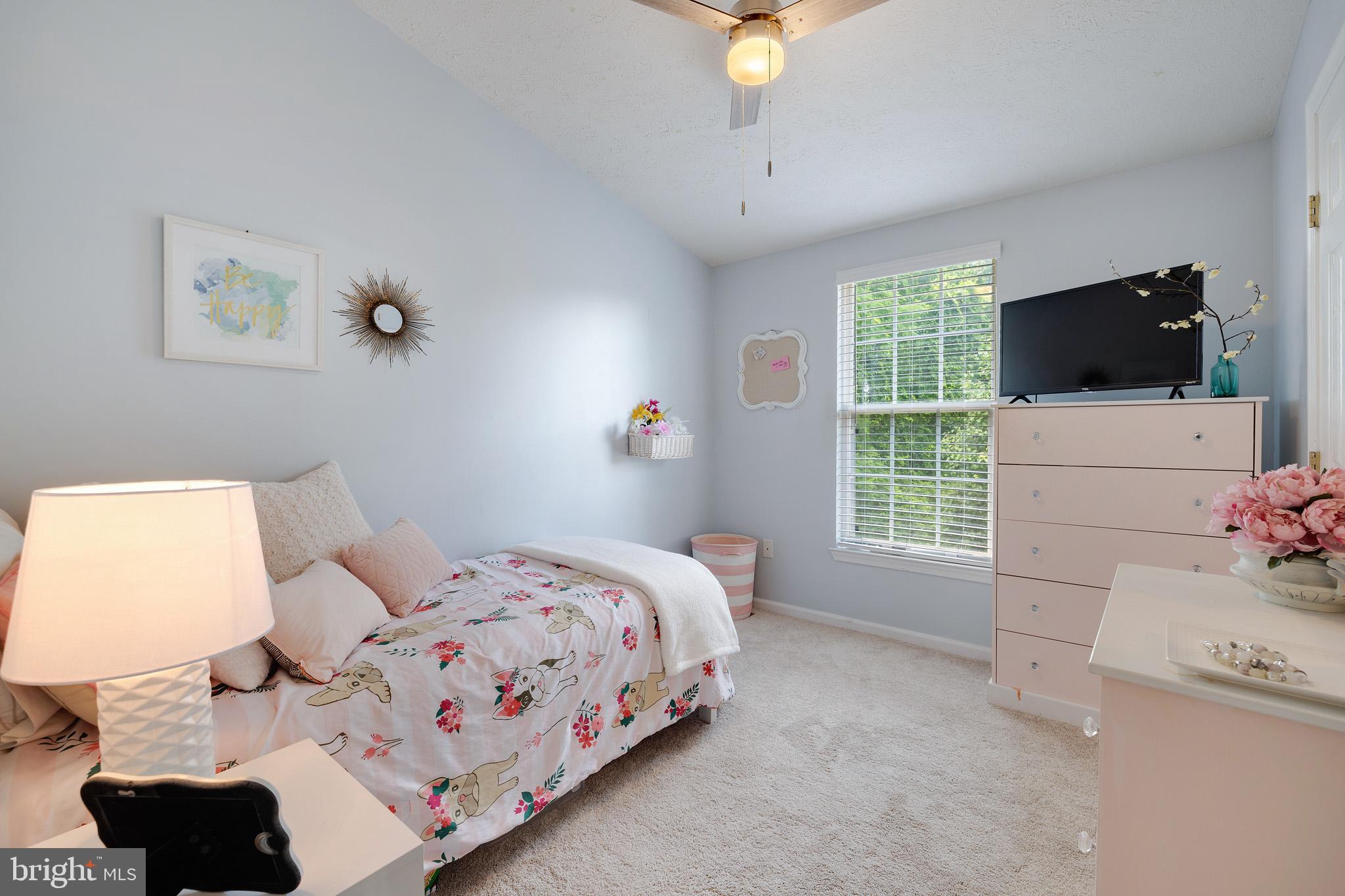 FOUR SEASONS ESTATES - Residential