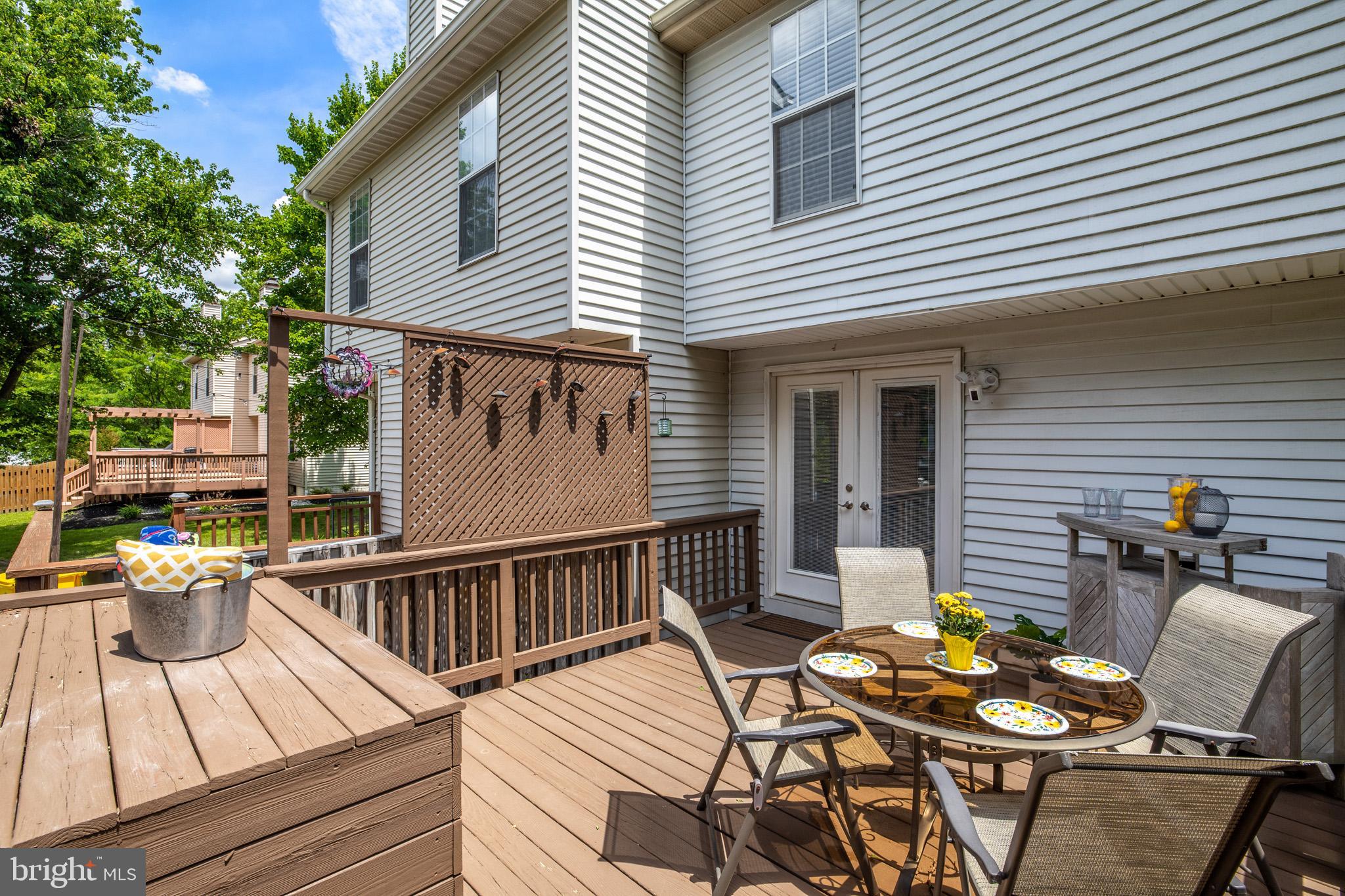 FOUR SEASONS ESTATES - Residential