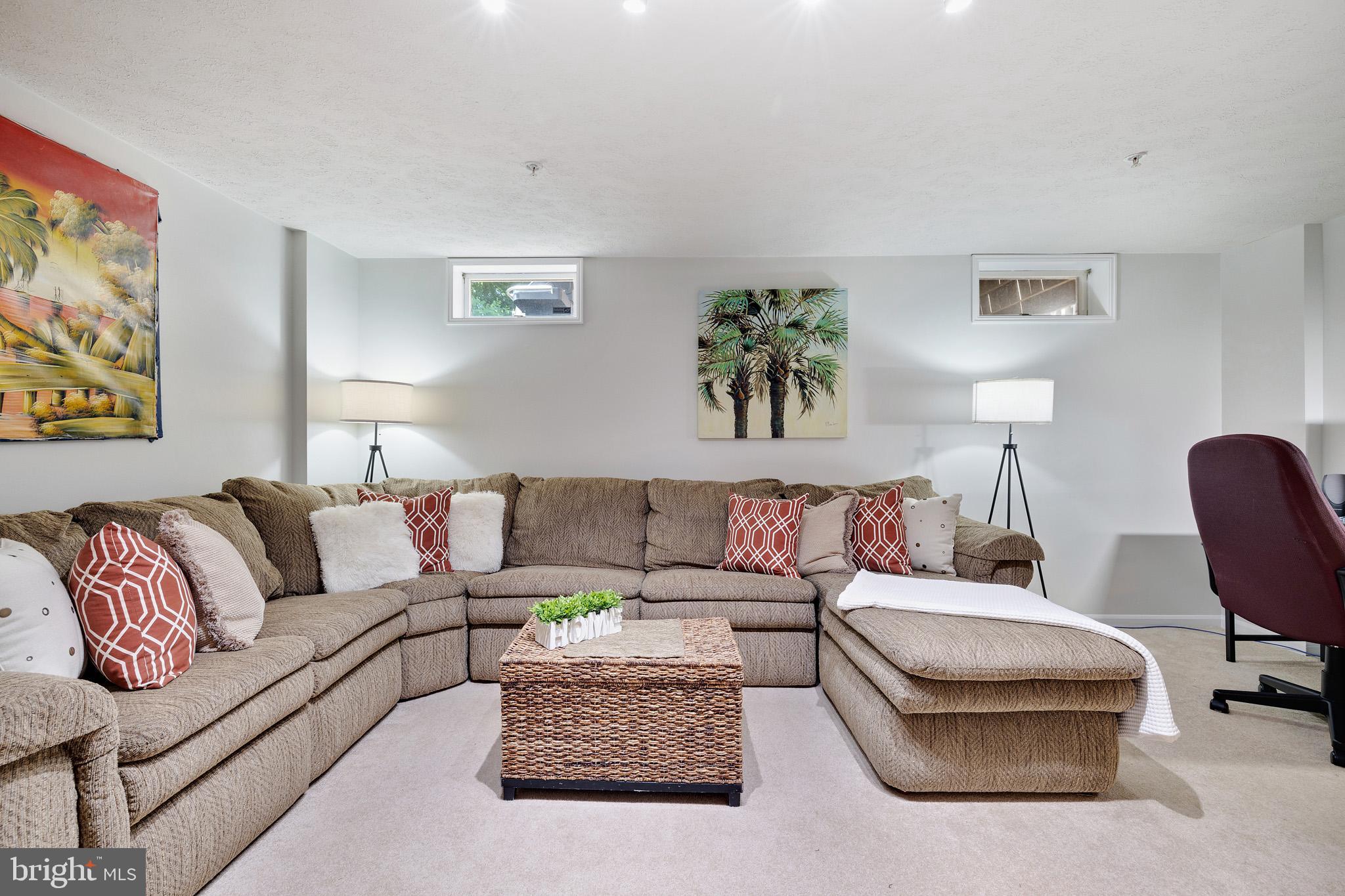 FOUR SEASONS ESTATES - Residential