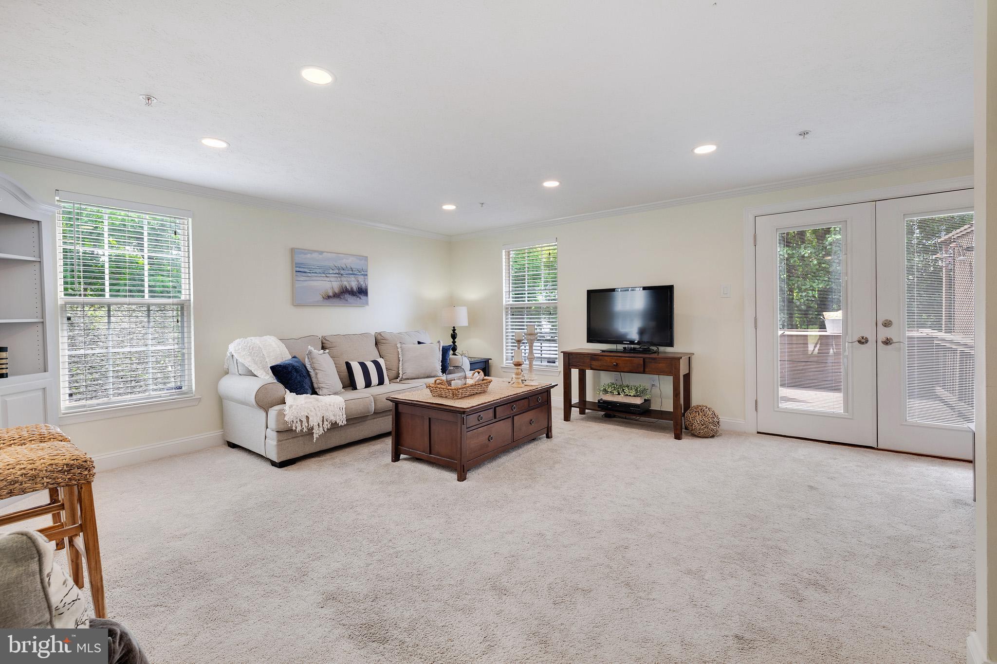 FOUR SEASONS ESTATES - Residential