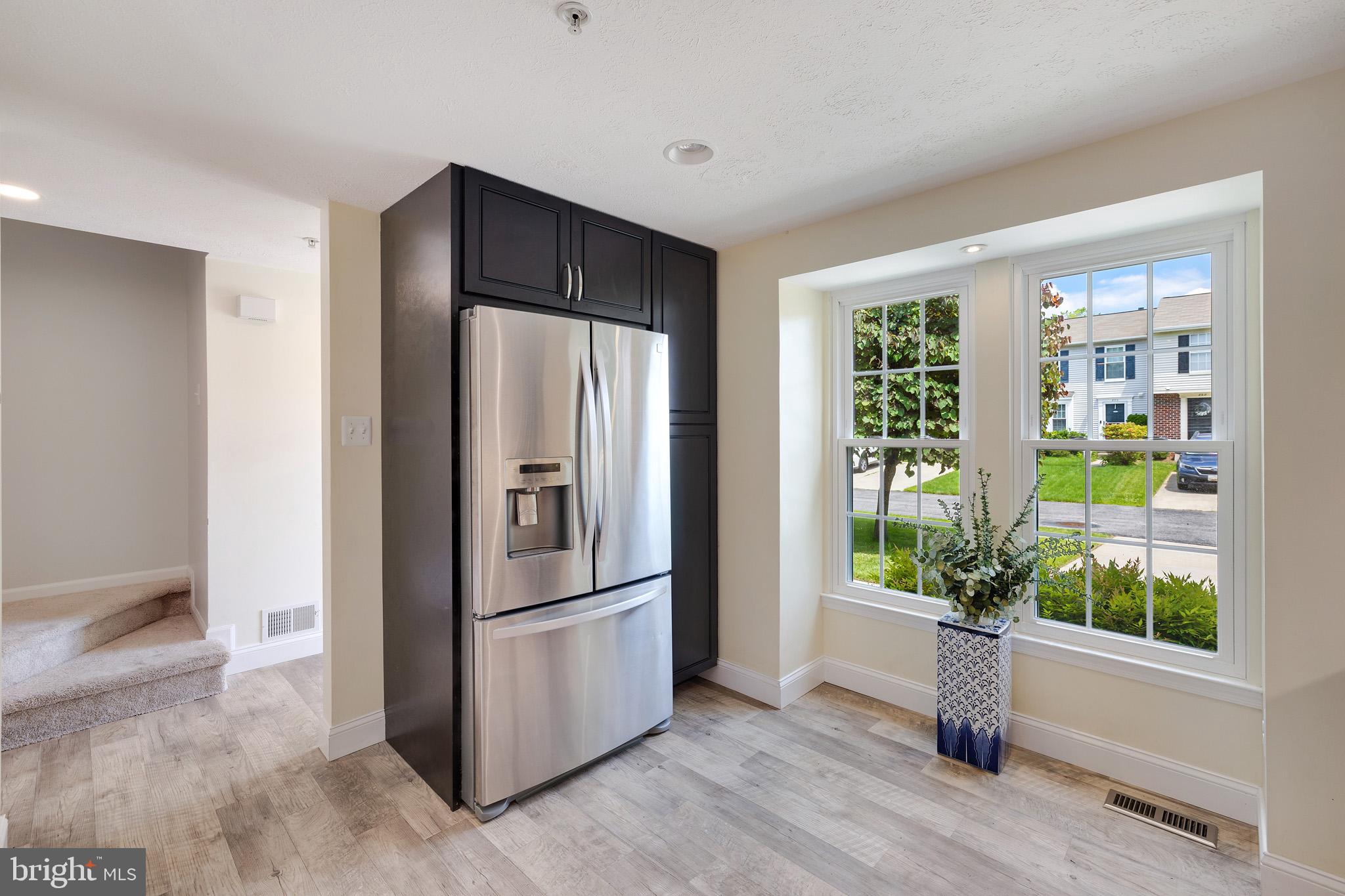 FOUR SEASONS ESTATES - Residential