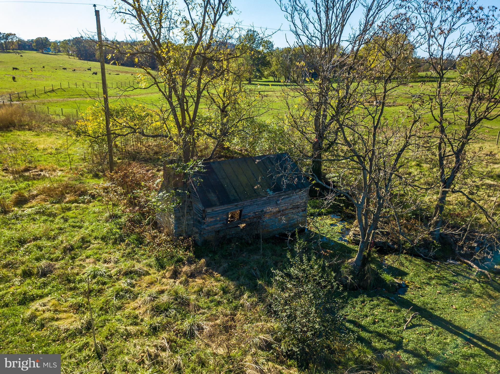 METES & BOUNDS - Land