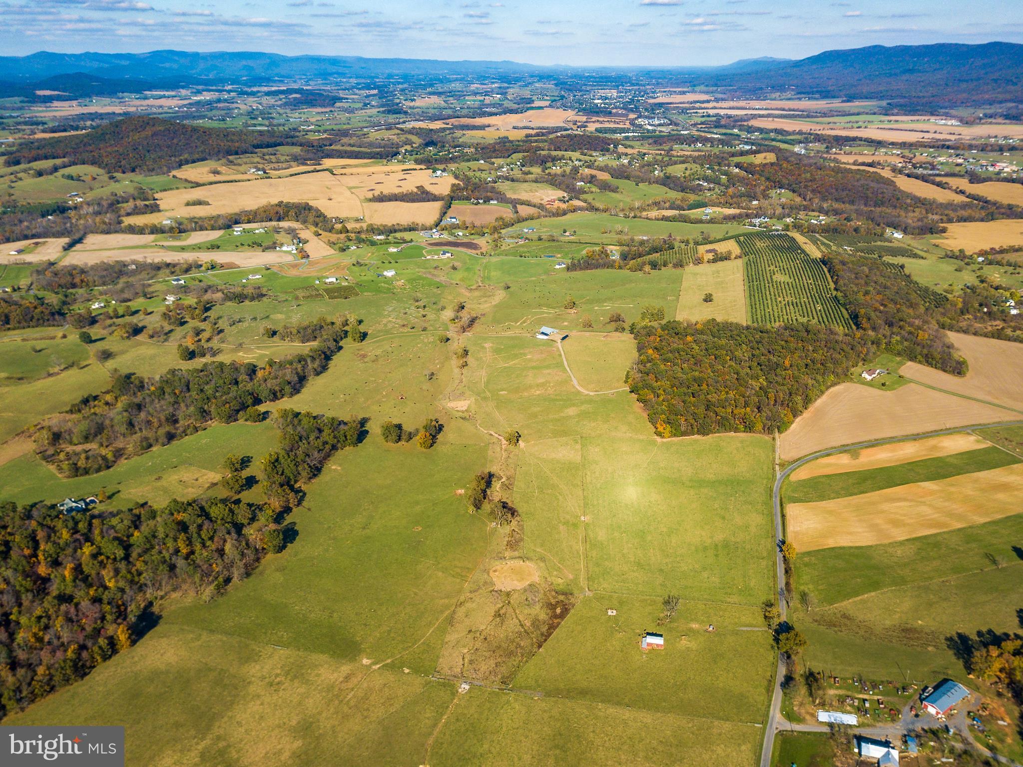 METES & BOUNDS - Land