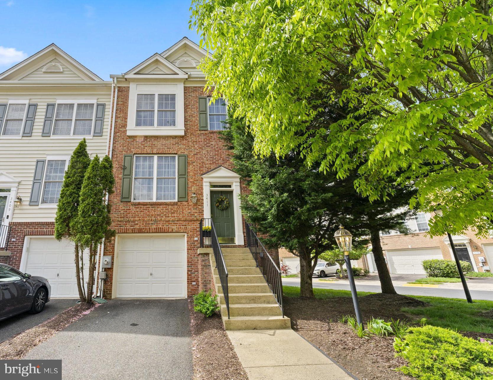 GROVE AT HUNTLEY MEADOWS - Residential Lease