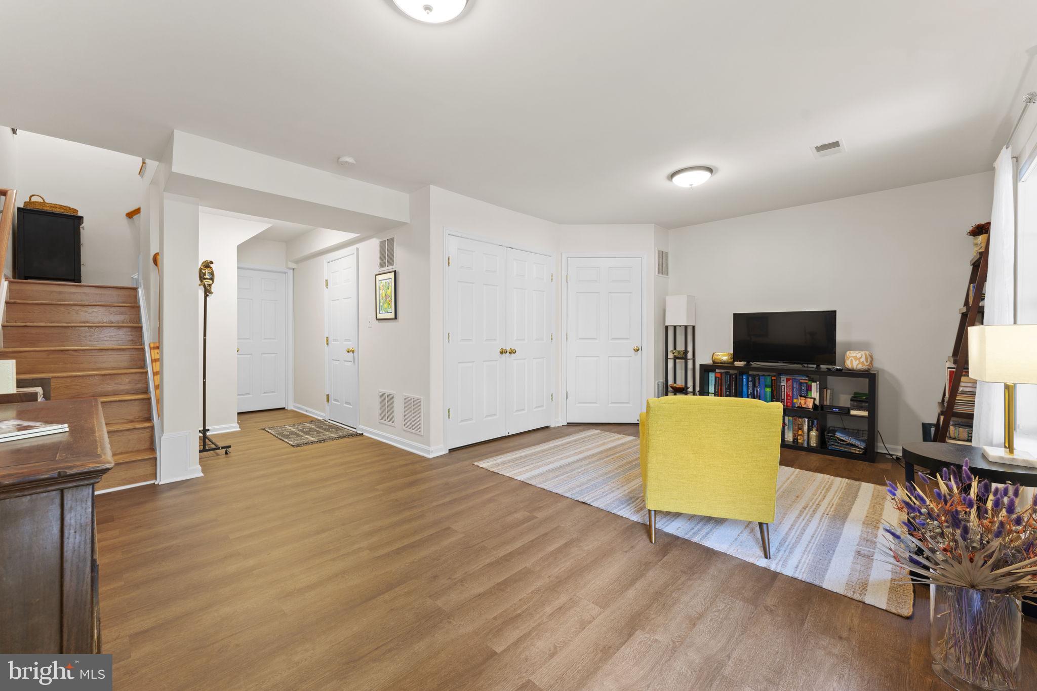 GROVE AT HUNTLEY MEADOWS - Residential Lease