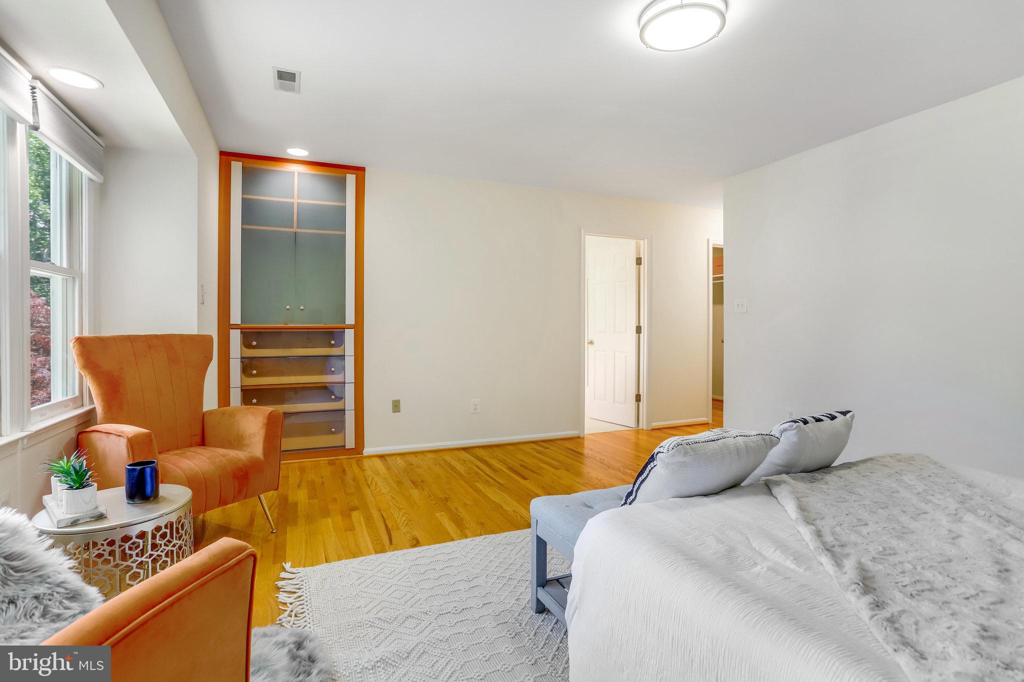 ARLINGTON - Residential