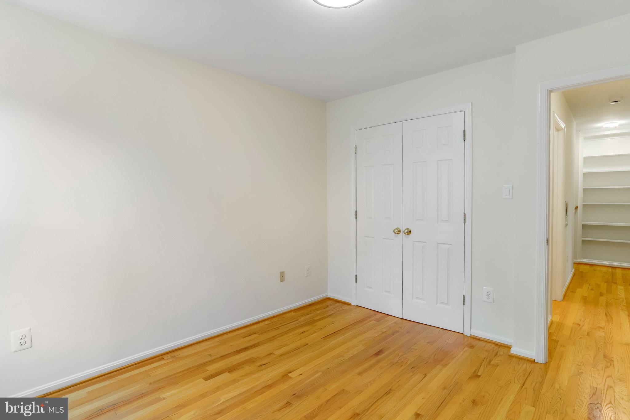 ARLINGTON - Residential