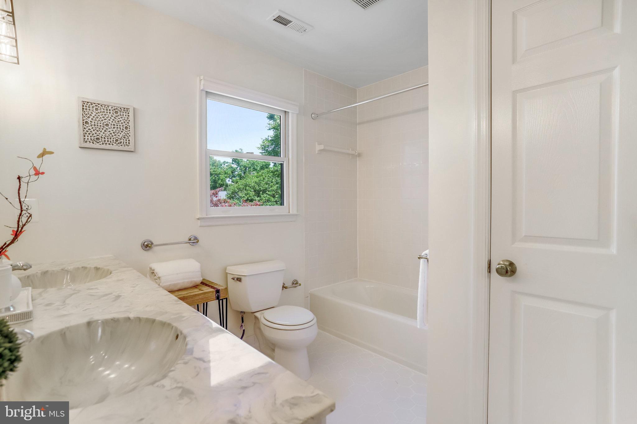 ARLINGTON - Residential