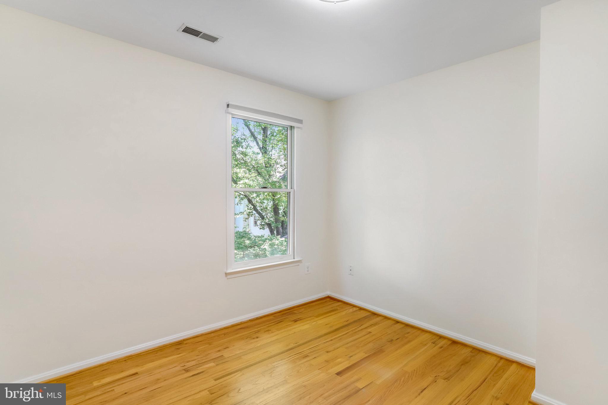 ARLINGTON - Residential