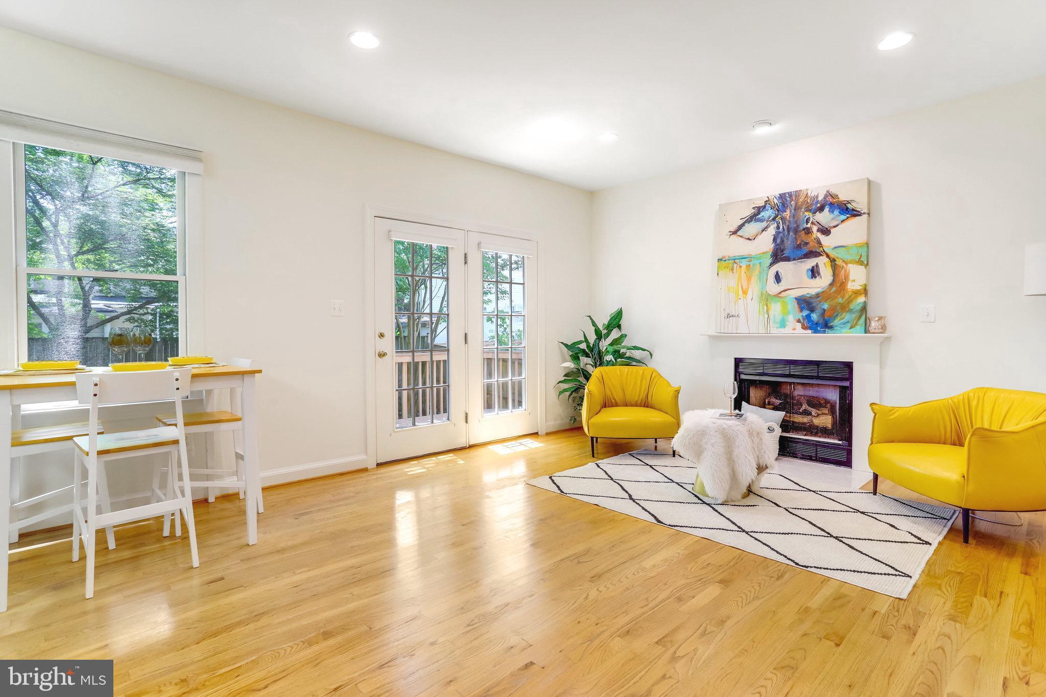 ARLINGTON - Residential