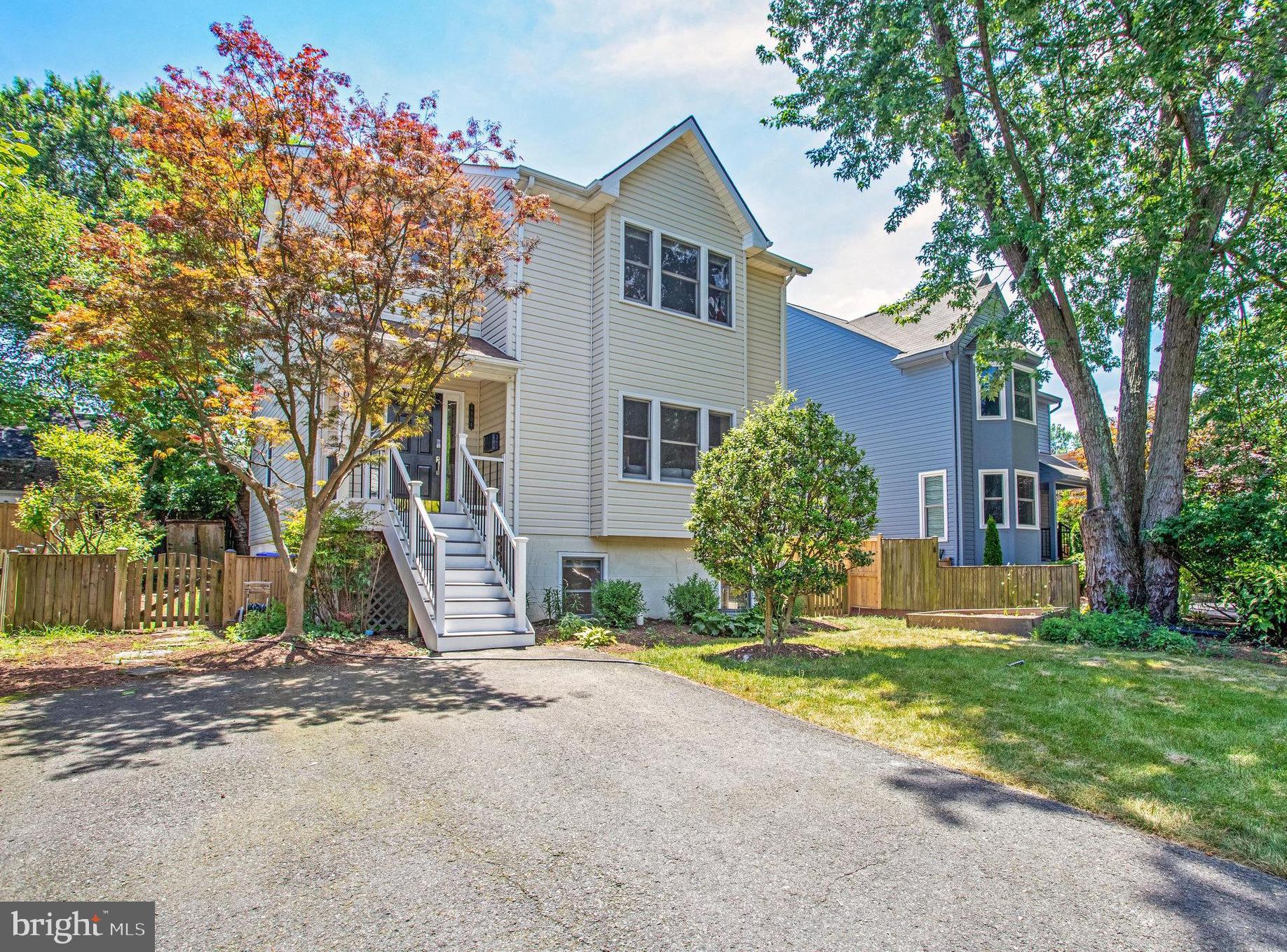 ARLINGTON - Residential