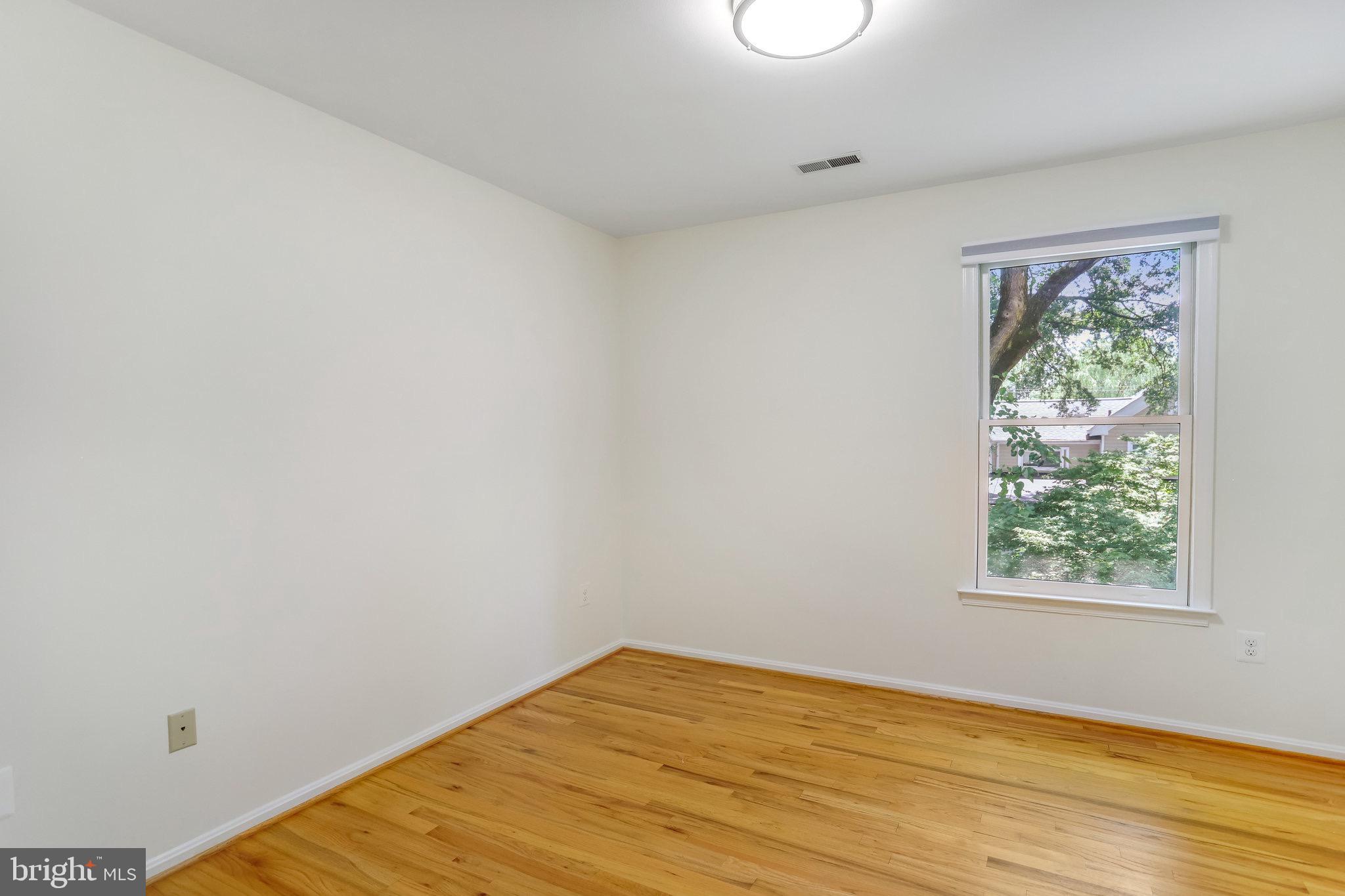 ARLINGTON - Residential