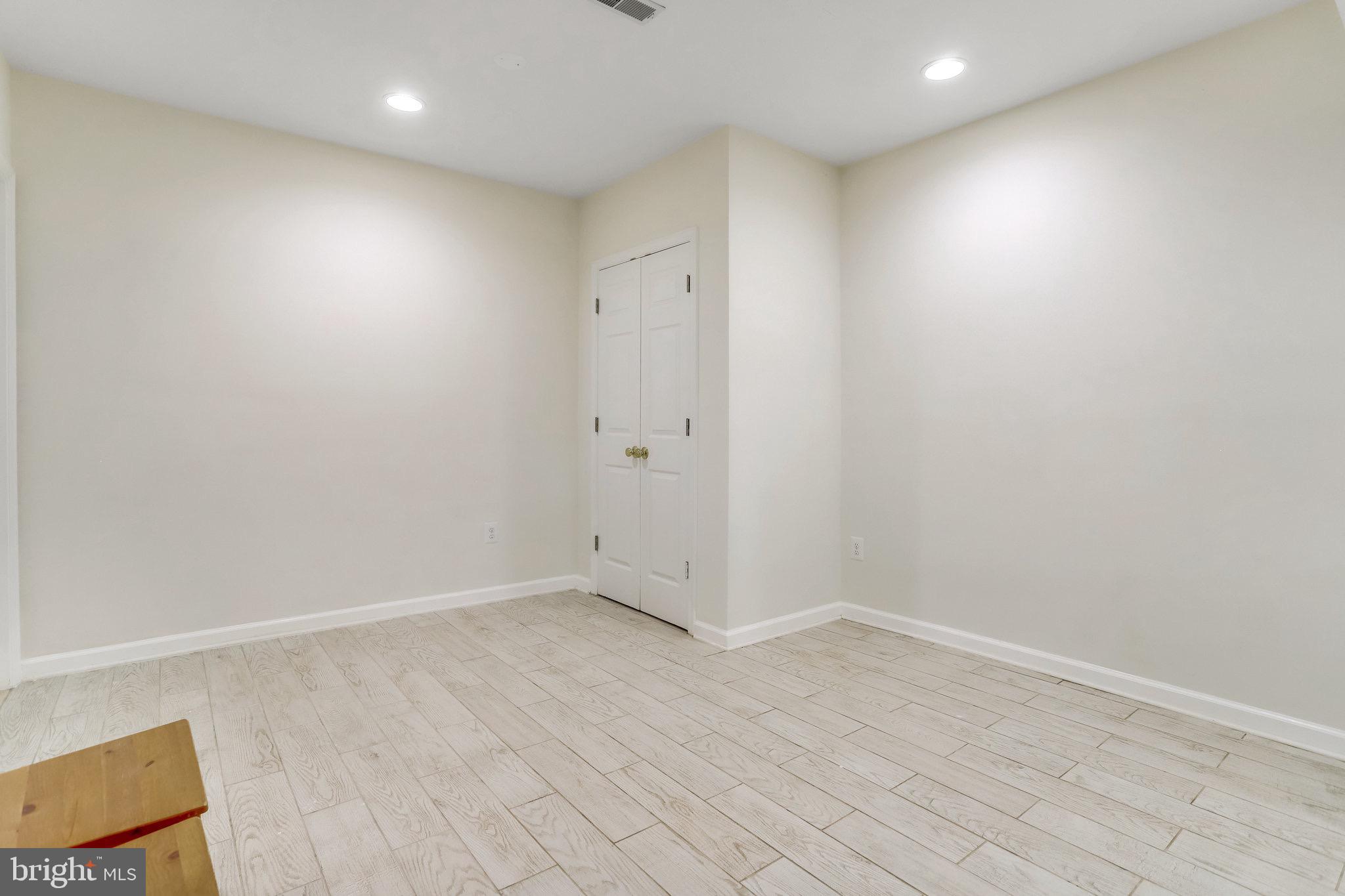 ARLINGTON - Residential