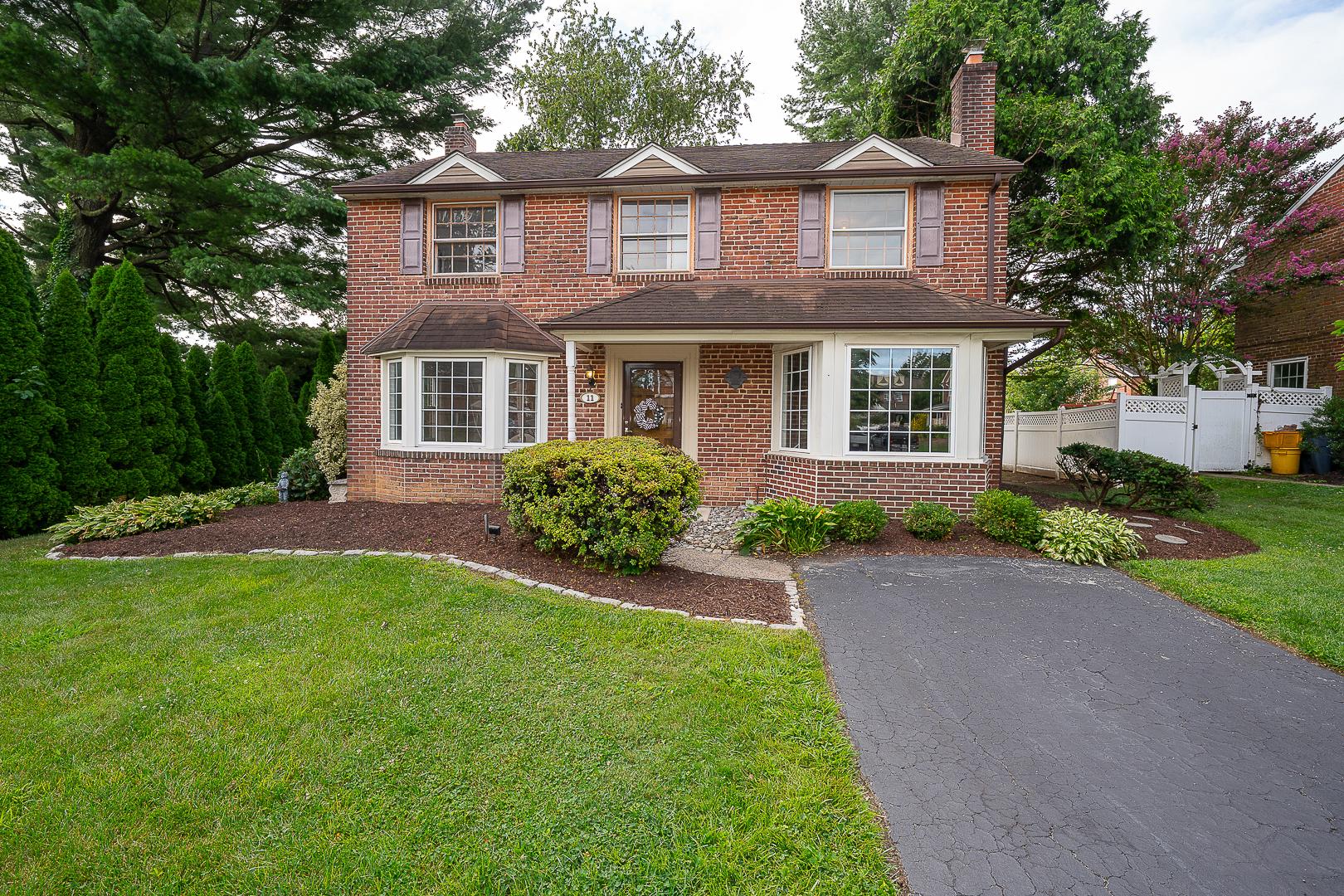 11 CURTIS ROAD