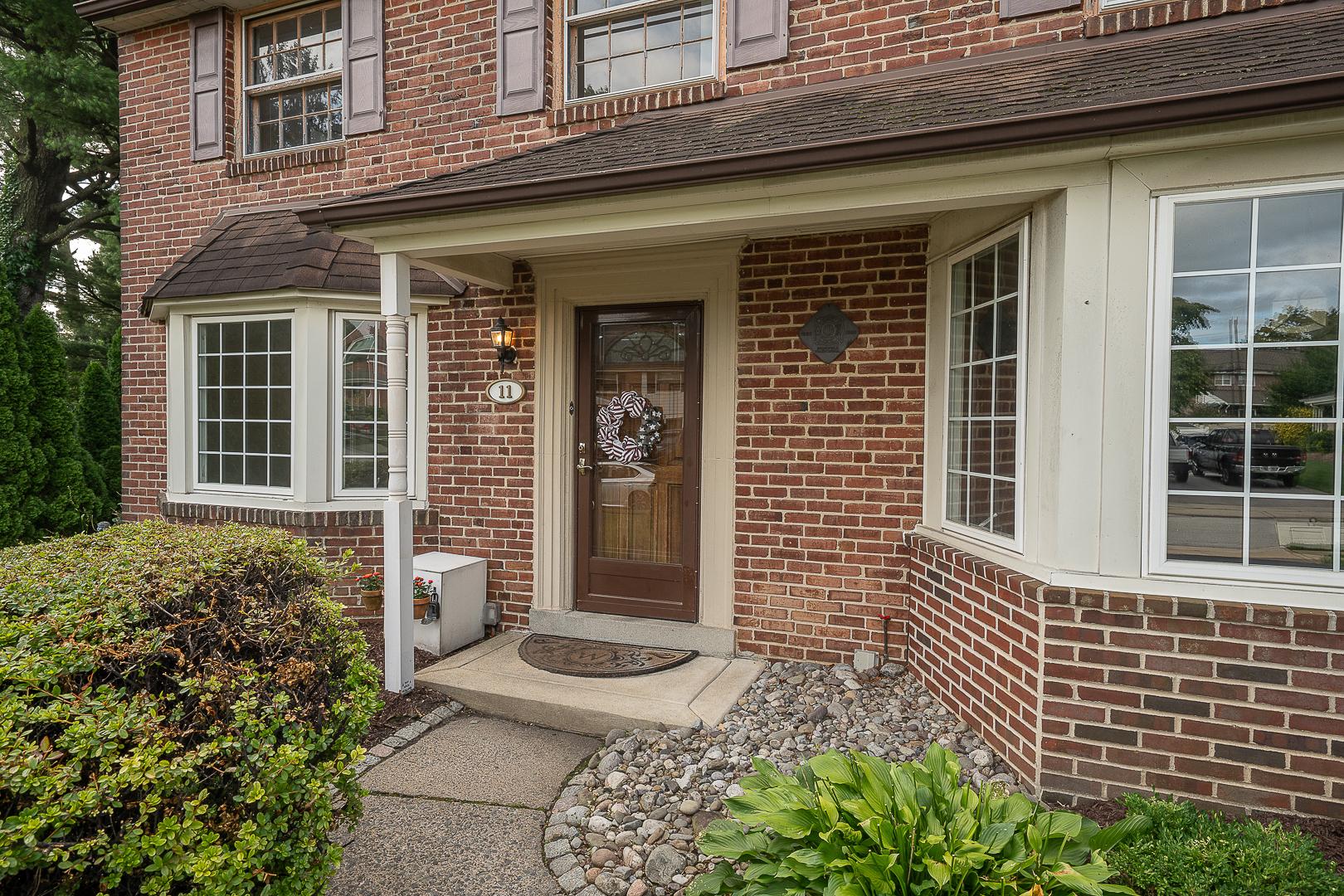 11 CURTIS ROAD