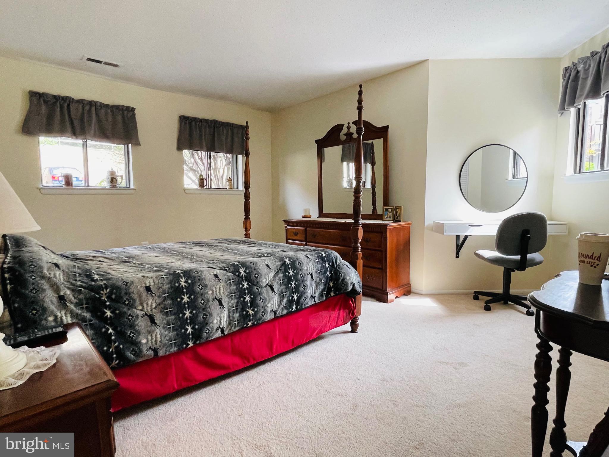 ROCKLAND RUN - Residential