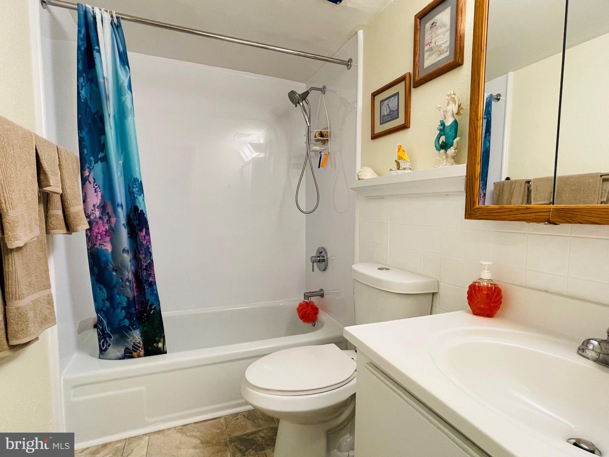 ROCKLAND RUN - Residential