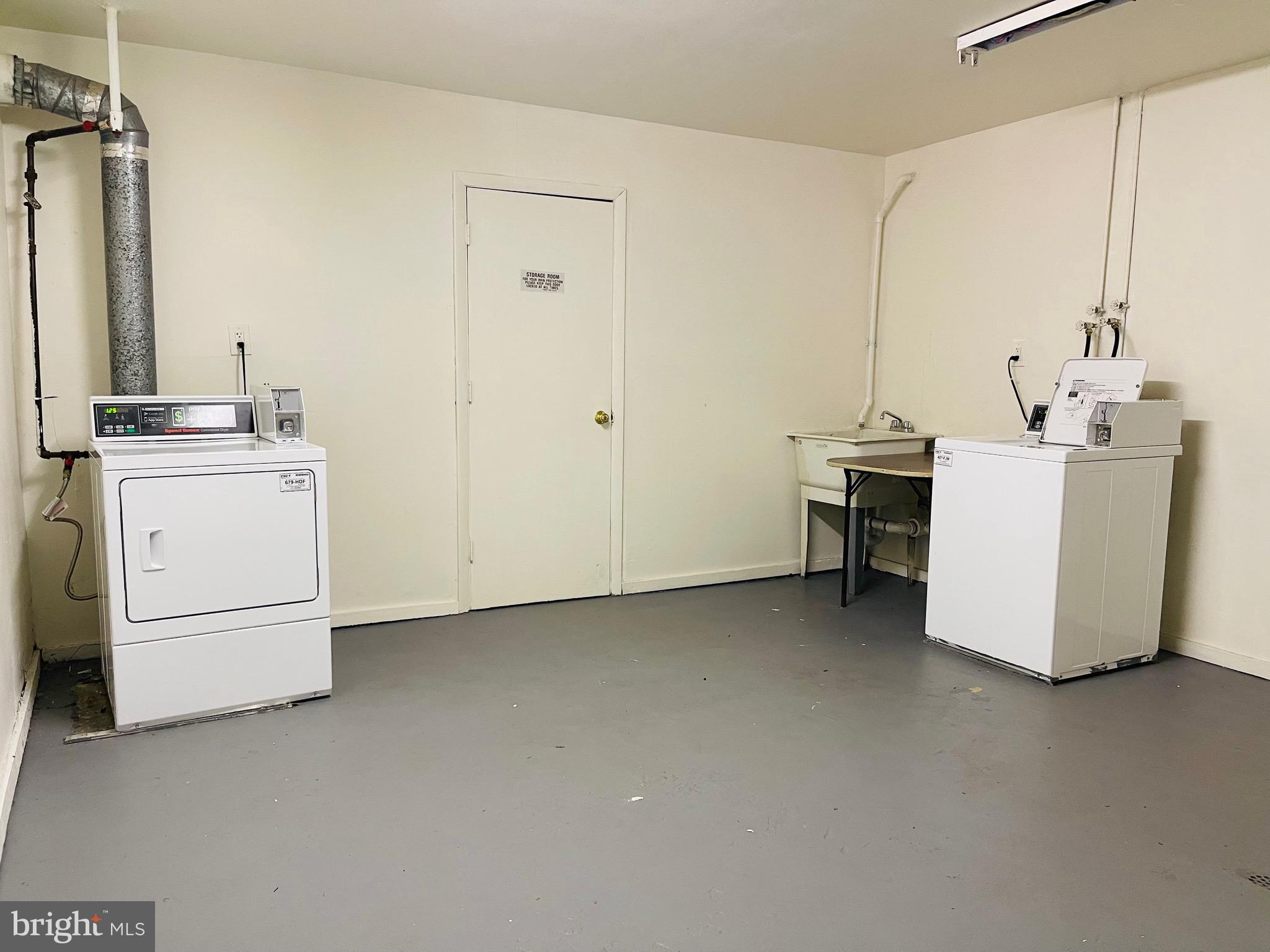 ROCKLAND RUN - Residential