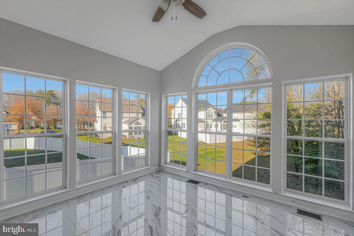 AUTUMN HILLS - Residential