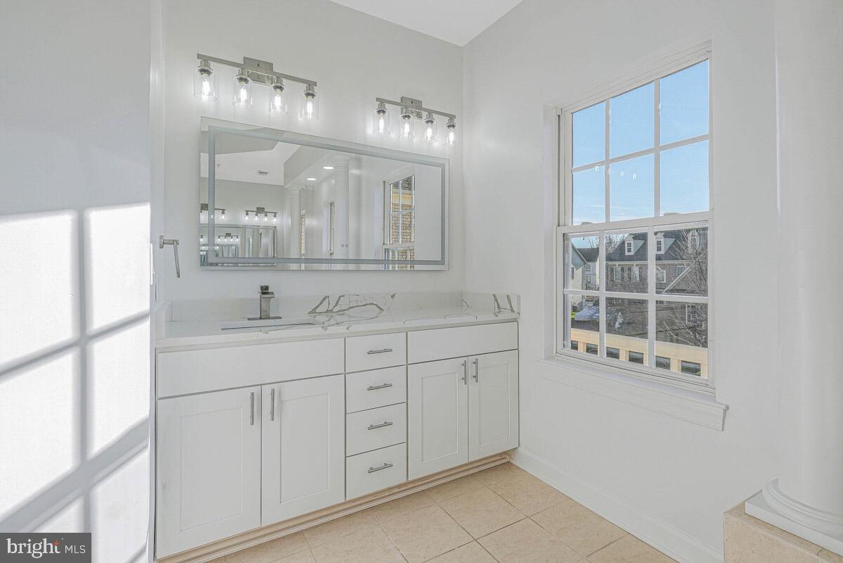 AUTUMN HILLS - Residential