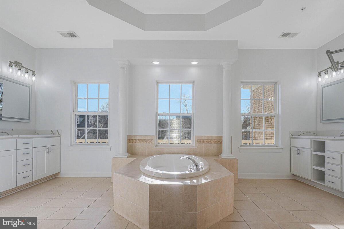 AUTUMN HILLS - Residential