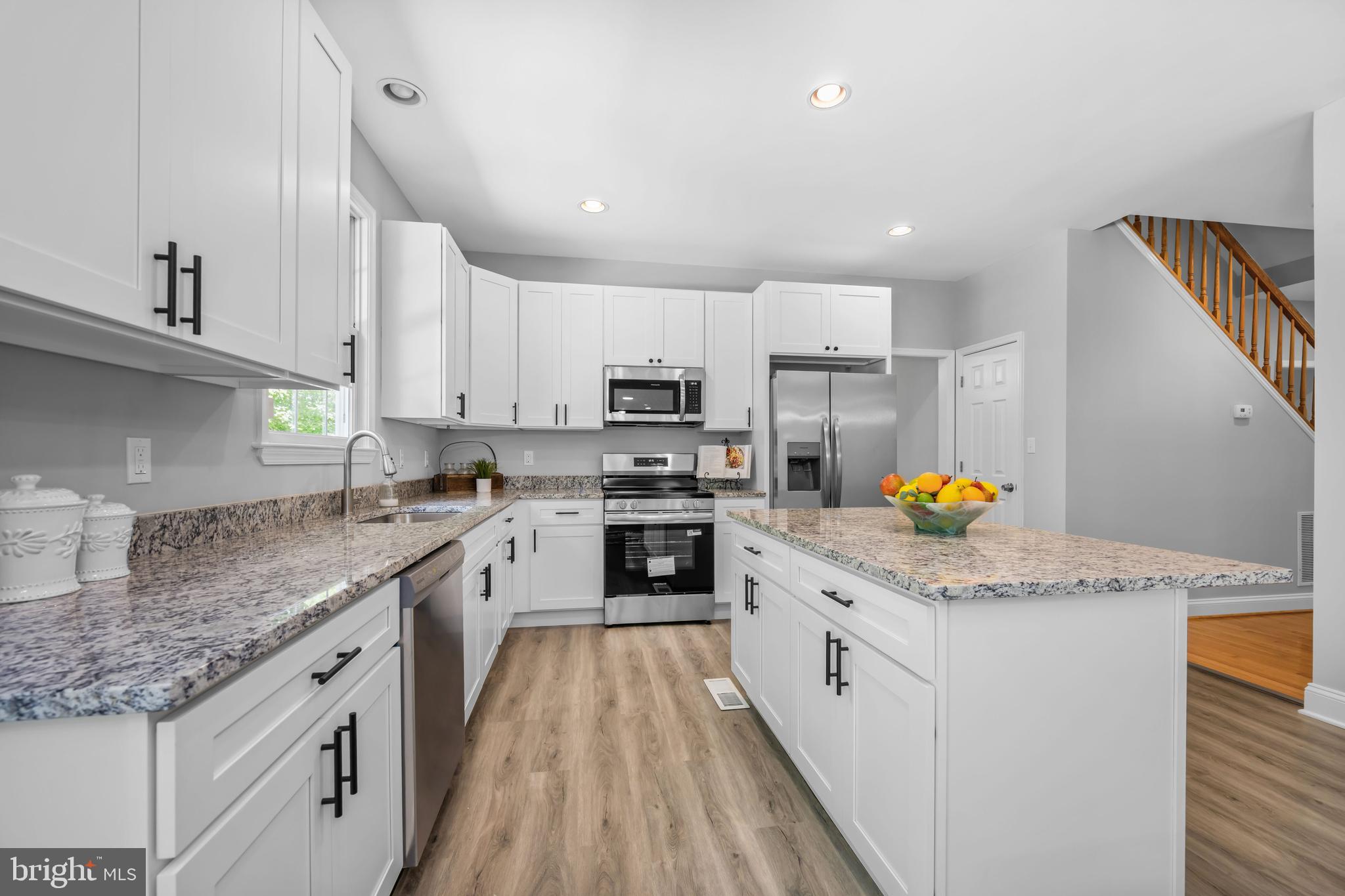 BAY CITY - Residential