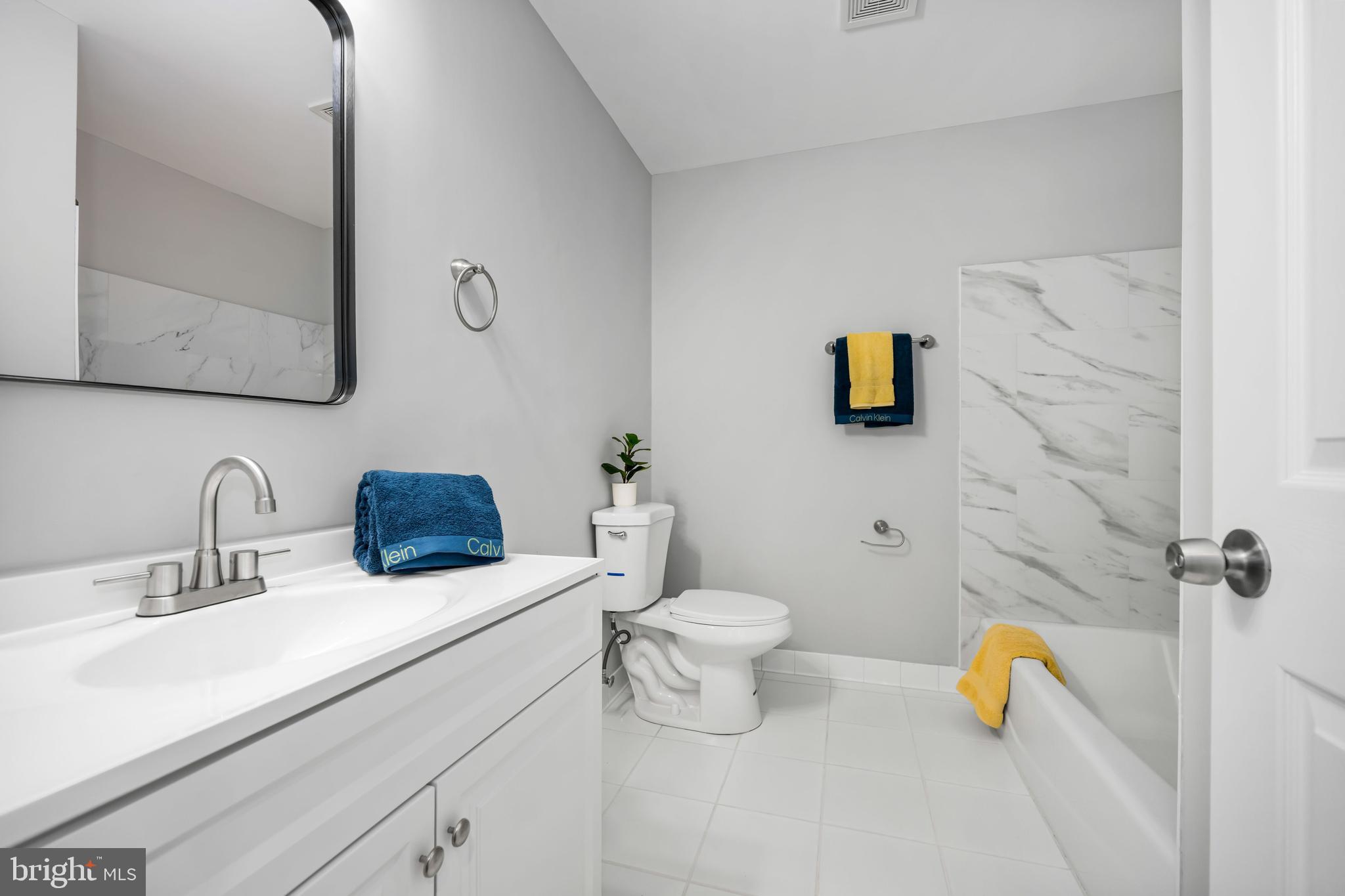 BAY CITY - Residential