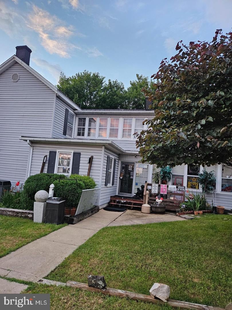 135 LORA DRIVE ONE