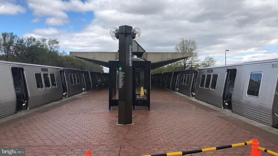 GREENBELT STATION - Residential