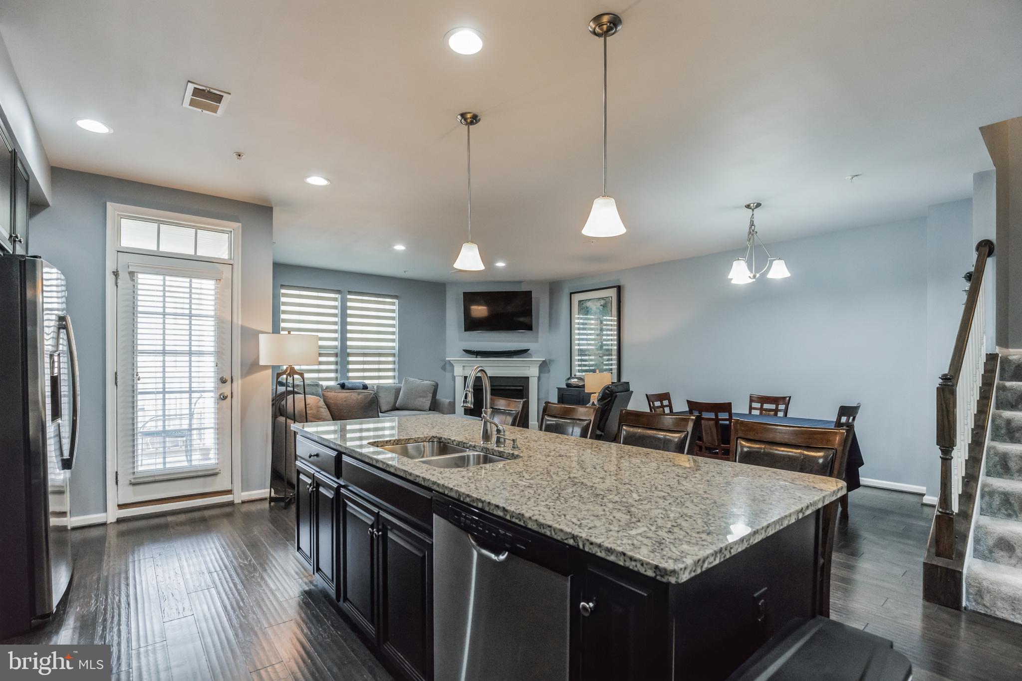 GREENBELT STATION - Residential