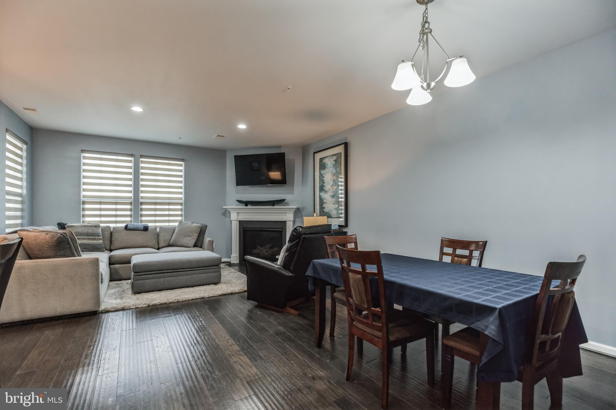 GREENBELT STATION - Residential