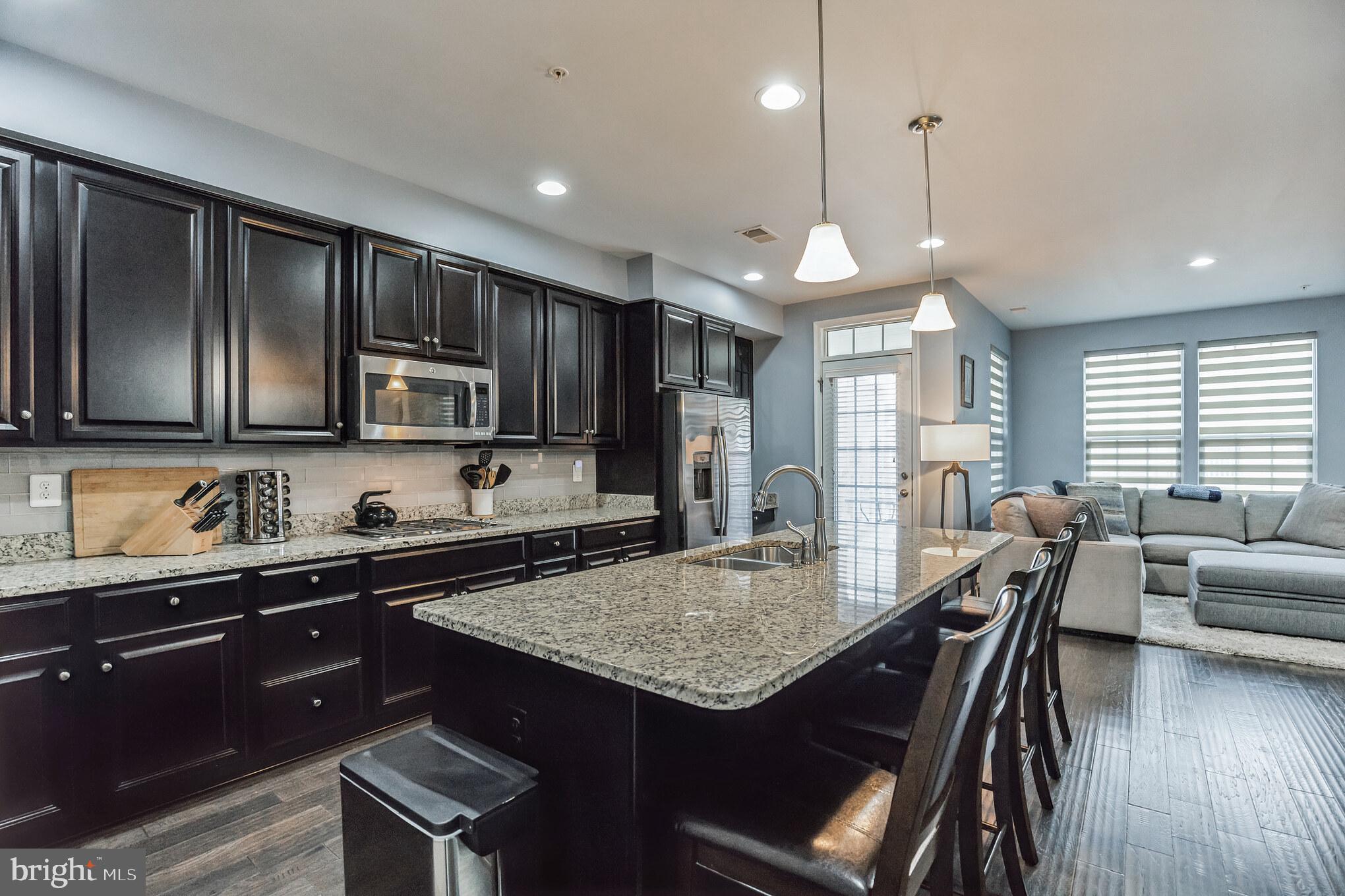 GREENBELT STATION - Residential