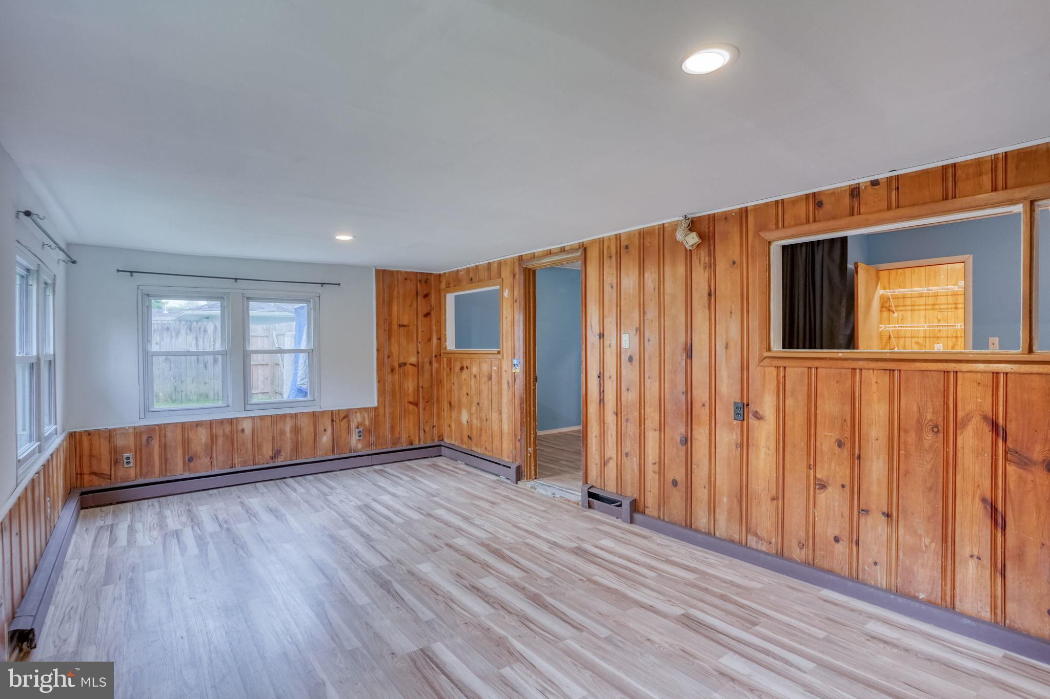 BROOKSIDE - Residential