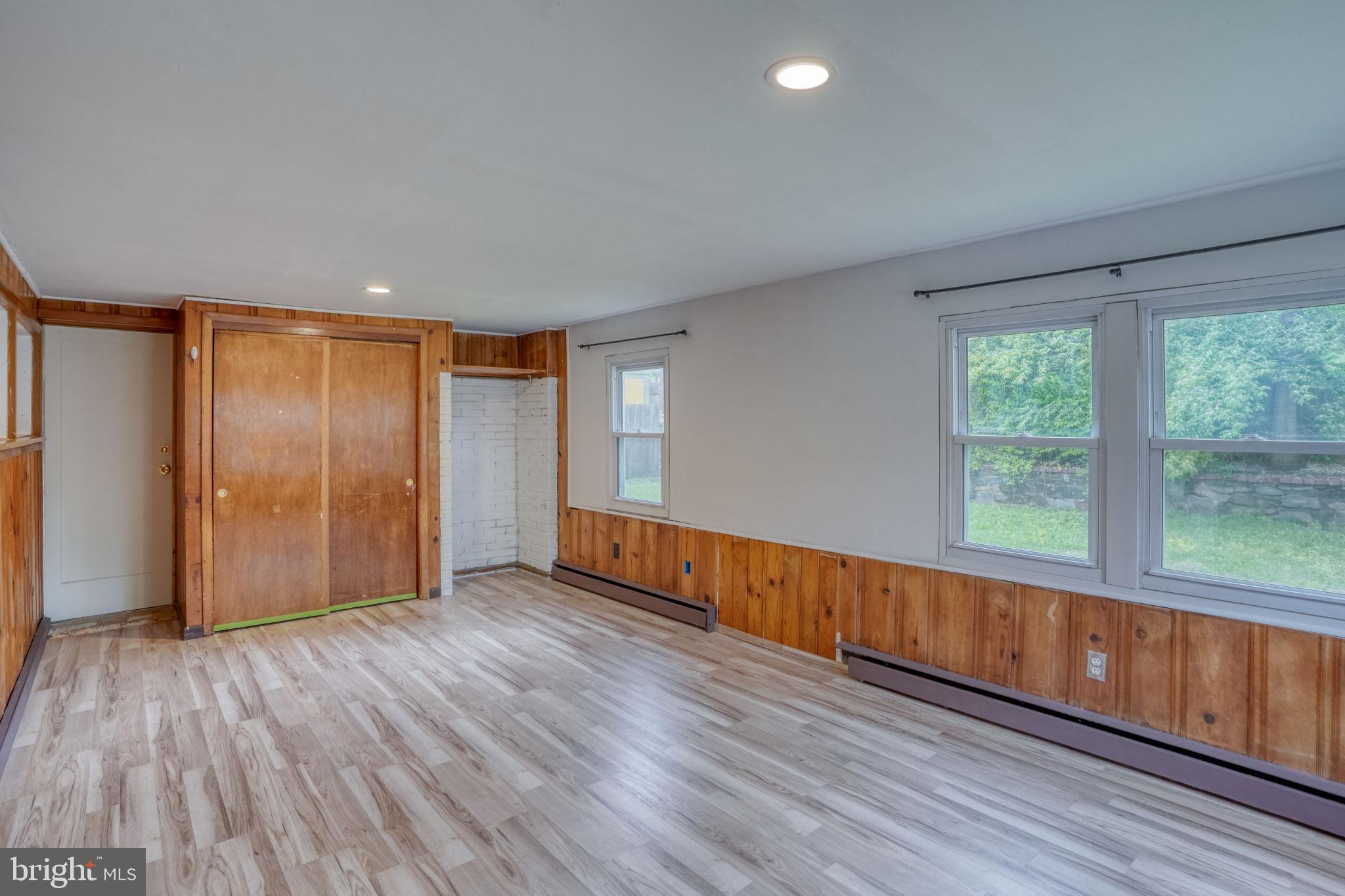 BROOKSIDE - Residential