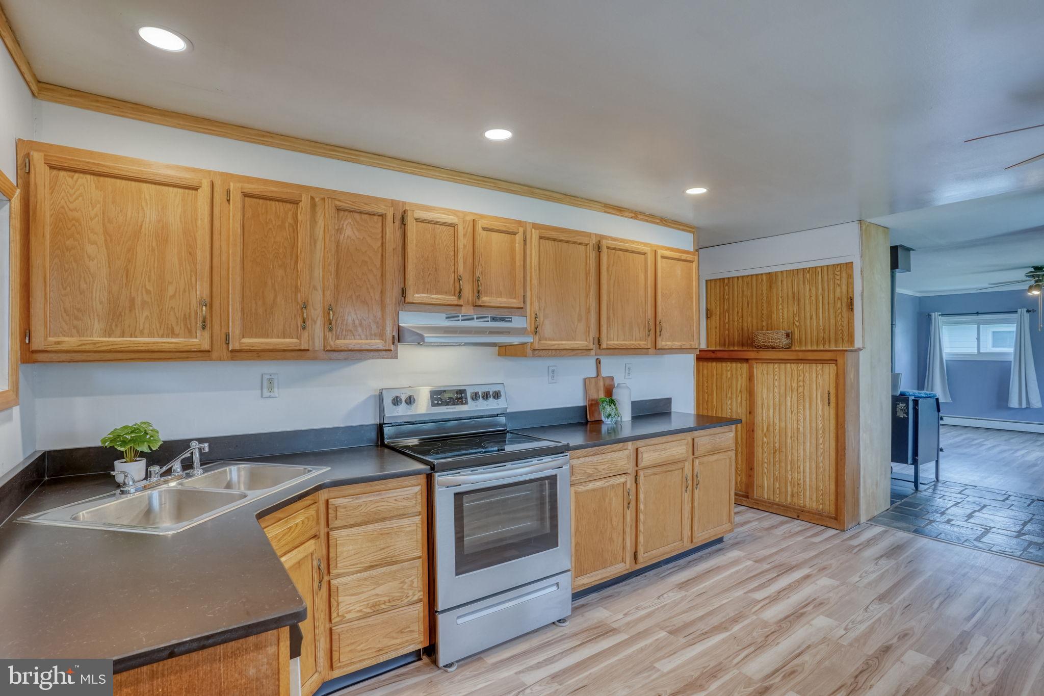 BROOKSIDE - Residential