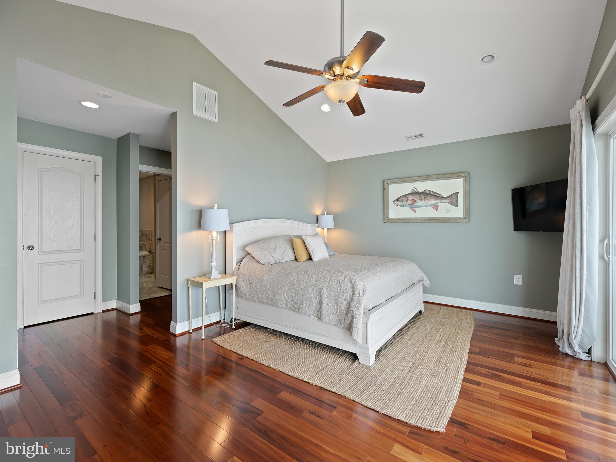 NORTH CHESAPEAKE BEACH - Residential