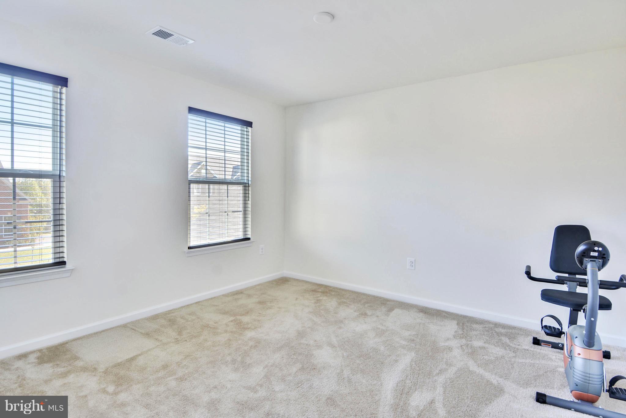 OAK CREEK CLUB GOLF COURSE - Residential