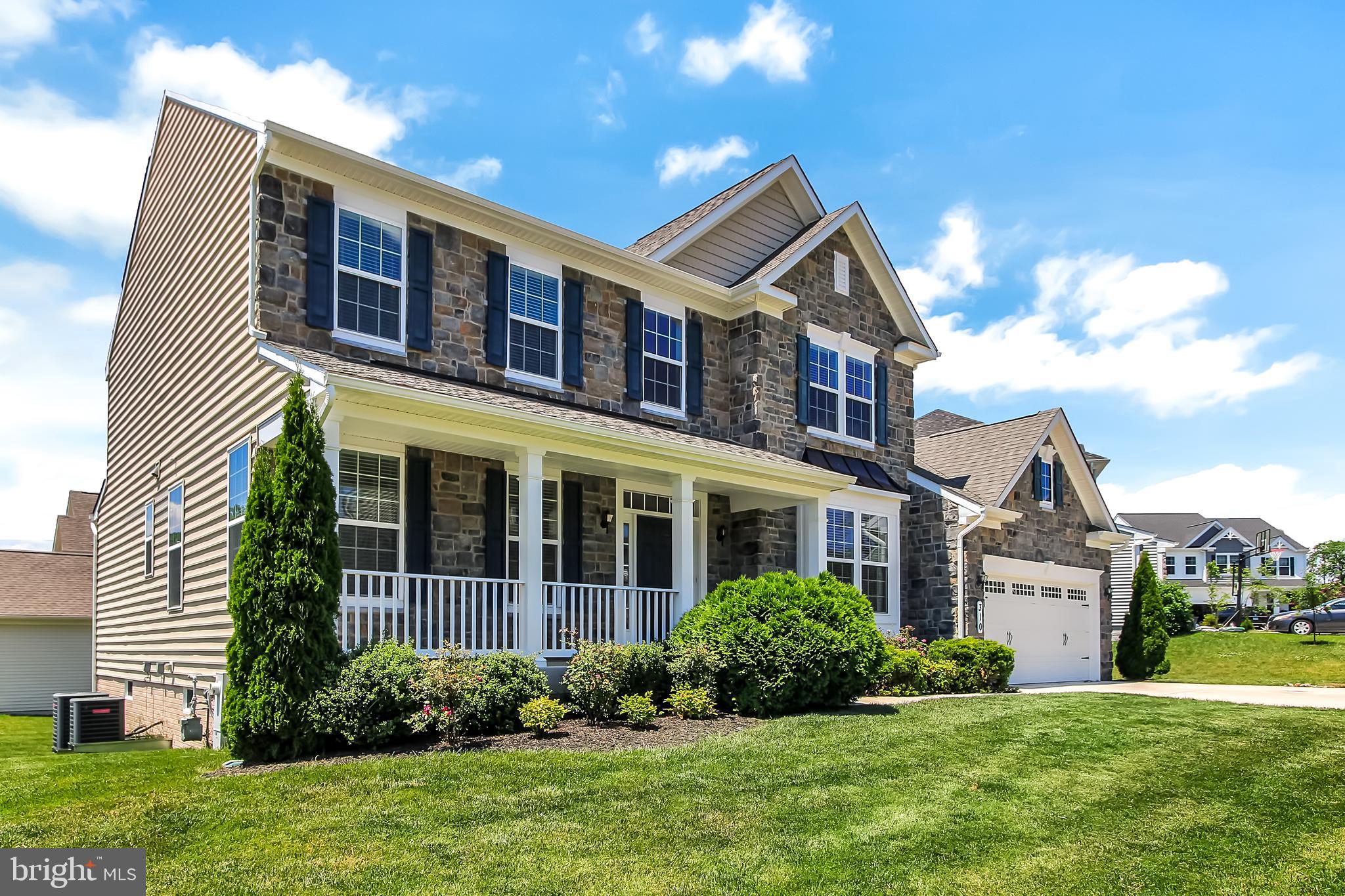 BLAKES LEGACY - Residential