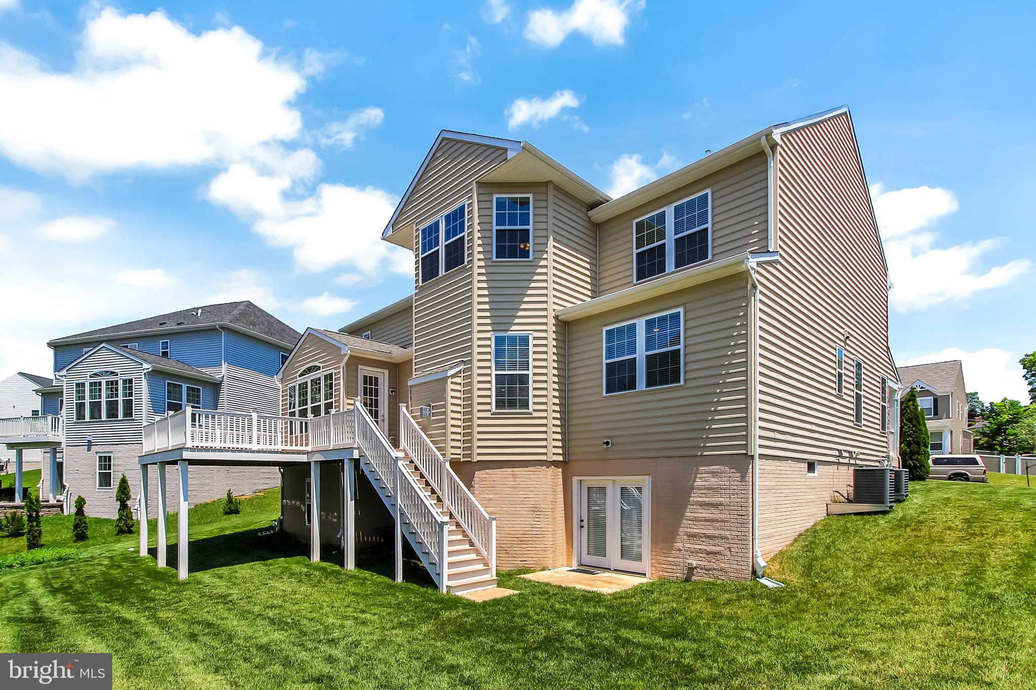 BLAKES LEGACY - Residential