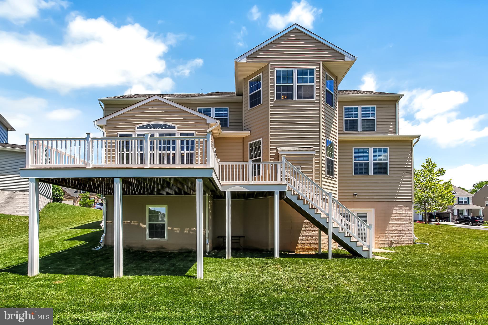 BLAKES LEGACY - Residential