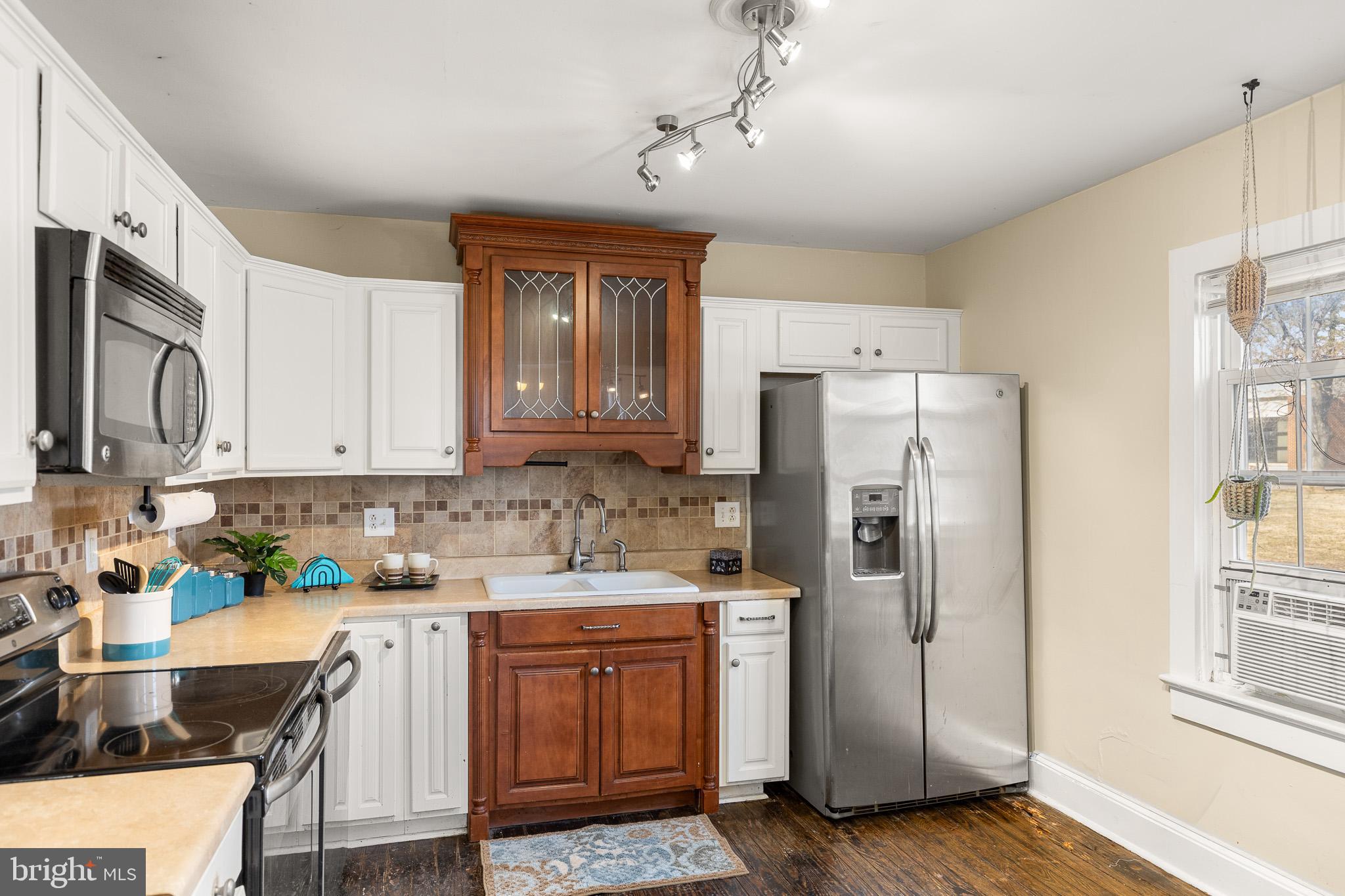 TOWN OF WOODSTOCK - Residential