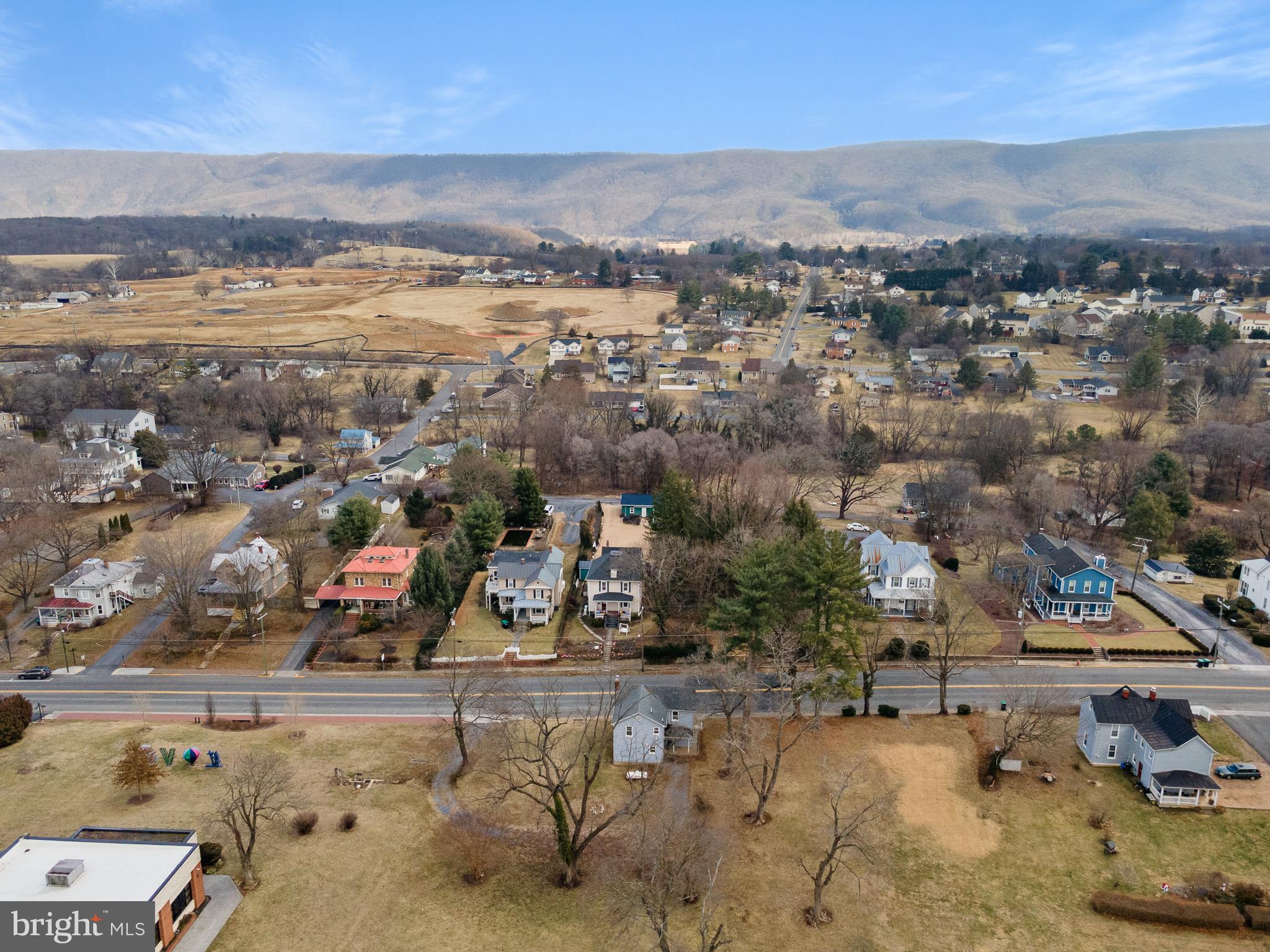 TOWN OF WOODSTOCK - Residential