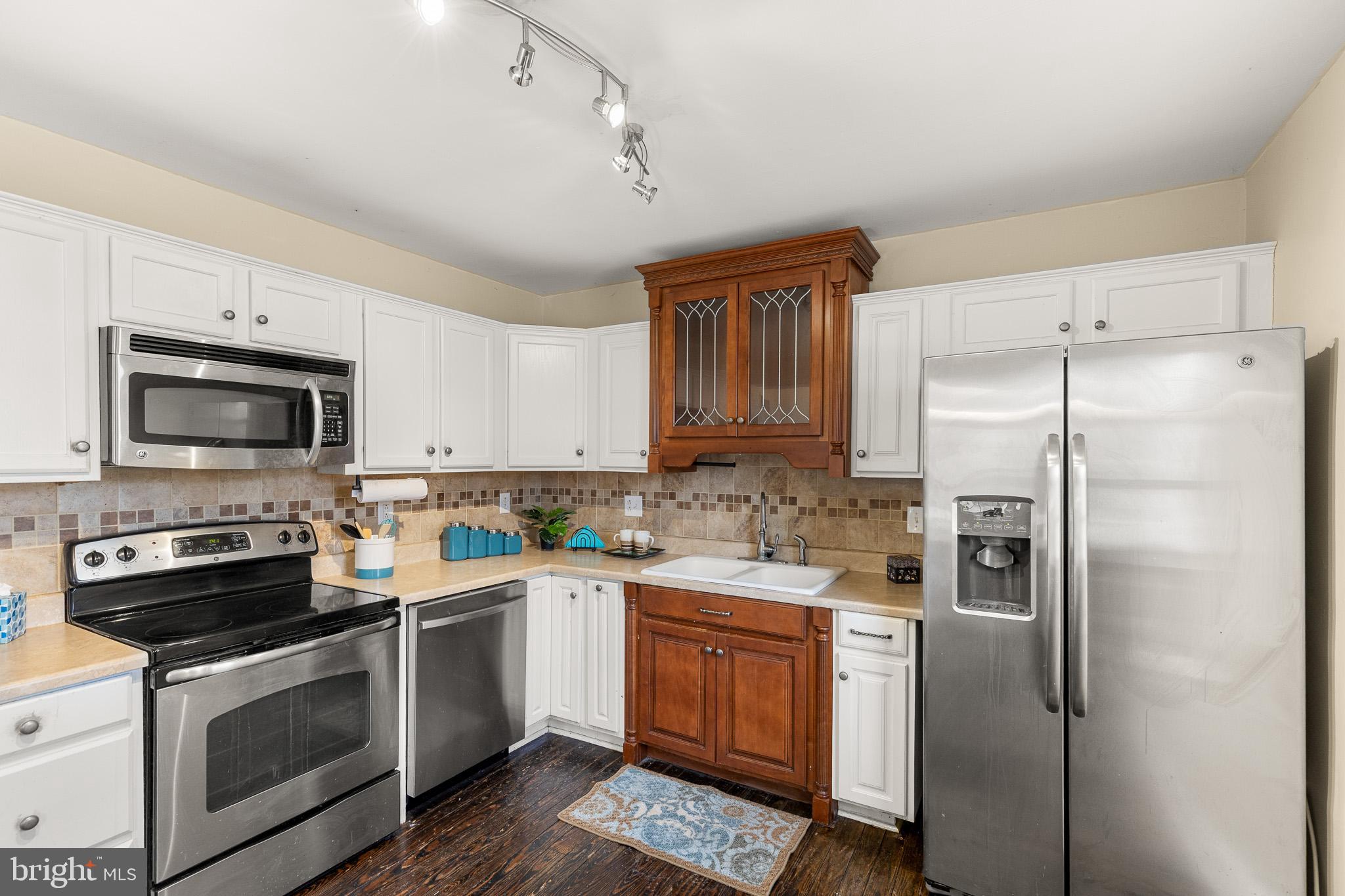 TOWN OF WOODSTOCK - Residential