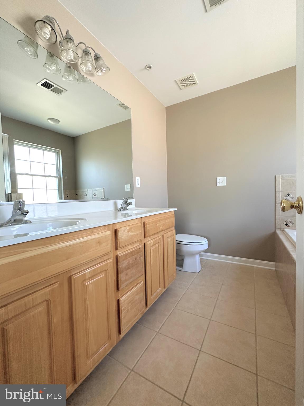 MALLARD LANDING - Residential