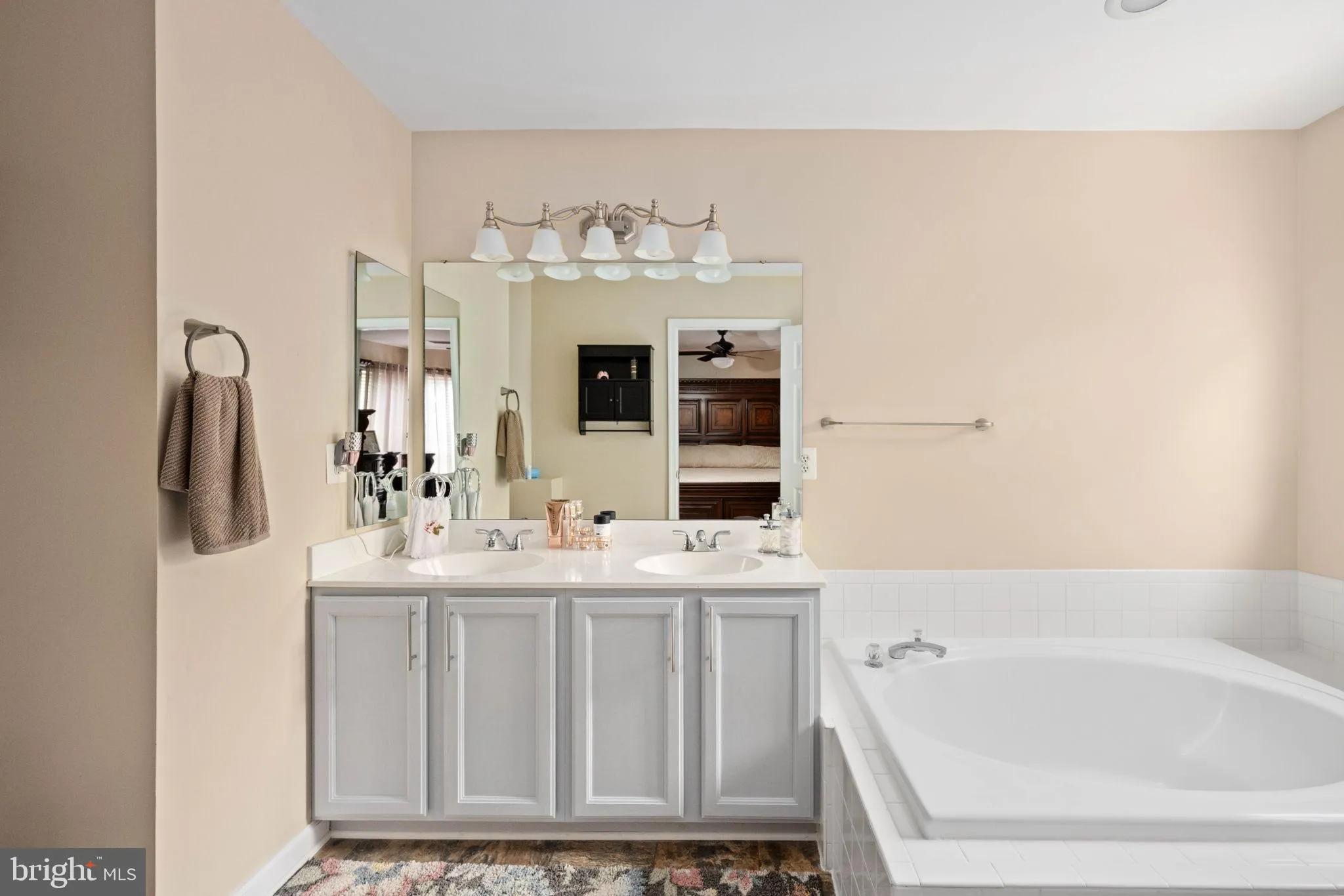 Fredericksburg, Virginia 22406, United States, 4 Bedrooms Bedrooms, ,3 BathroomsBathrooms,Residential,Active,174091