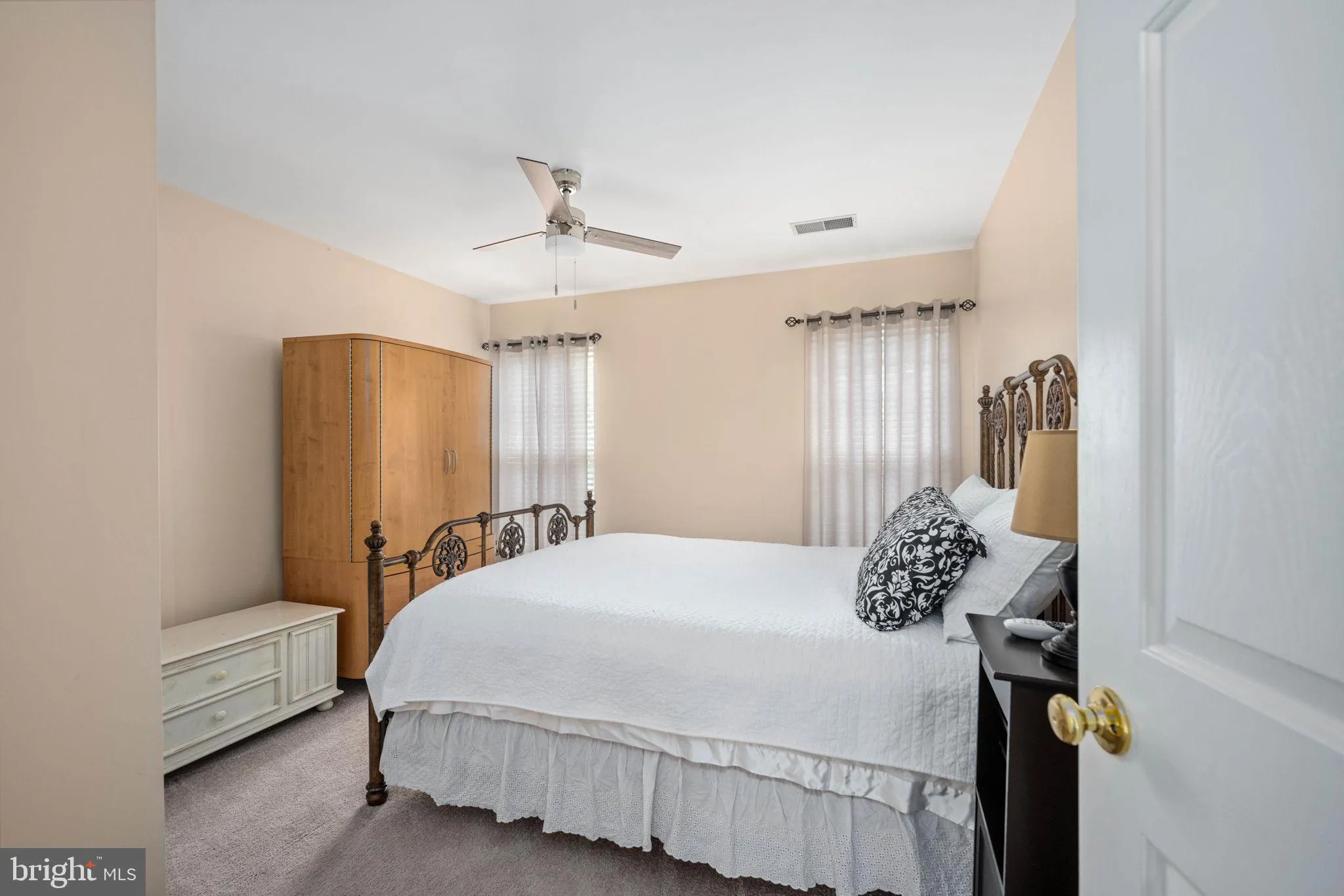 Fredericksburg, Virginia 22406, United States, 4 Bedrooms Bedrooms, ,3 BathroomsBathrooms,Residential,Active,174091