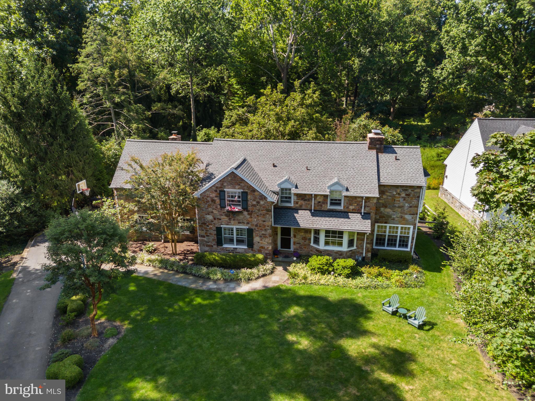507 MEADOWBROOK CIRCLE