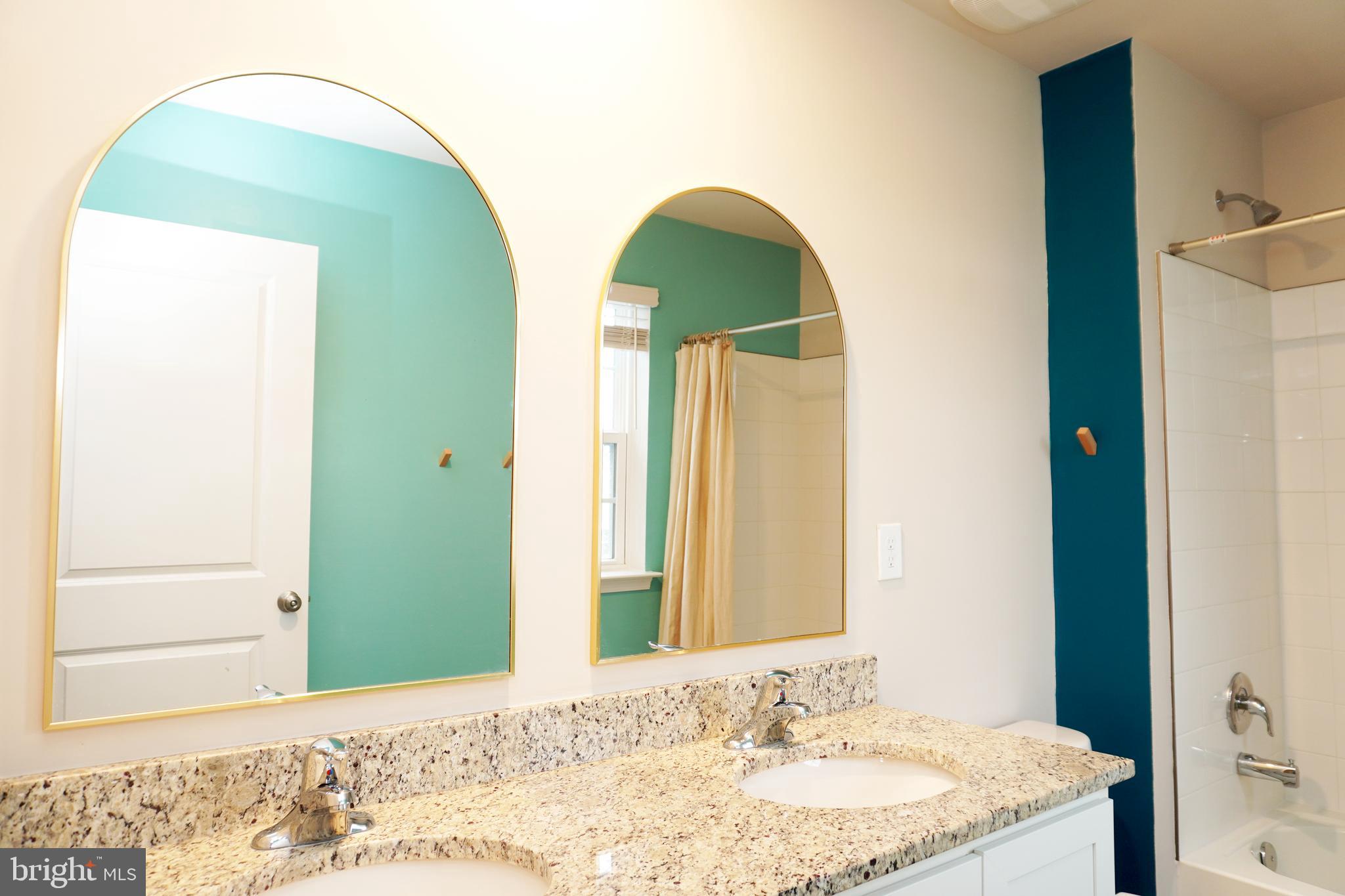 MAGNOLIA SPRINGS - Residential Lease