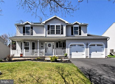 Photo of 113 Clarion Drive, DOUGLASSVILLE, PA 19518 (MLS # PABK2070448)